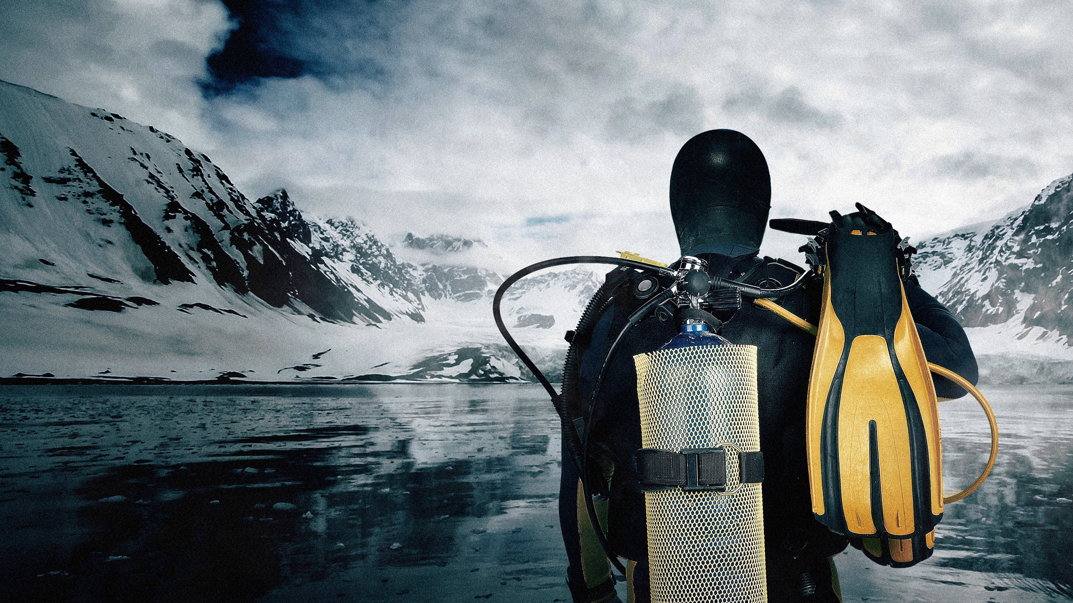 Gold Divers: Under the Ice