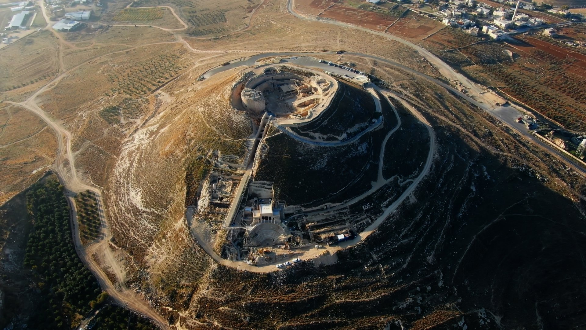 1. Efialtes