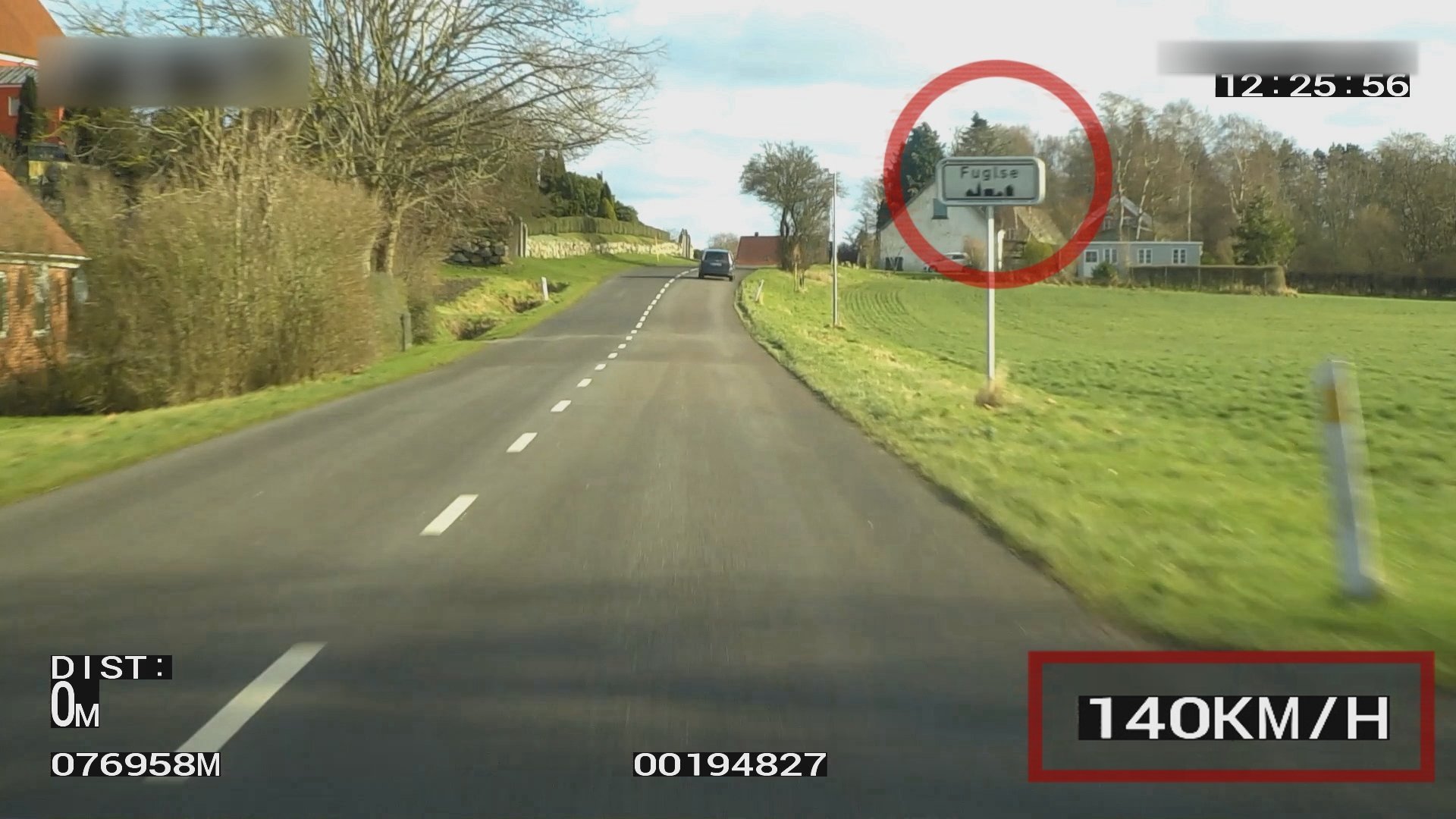 8. Biljakt med varma bromsar