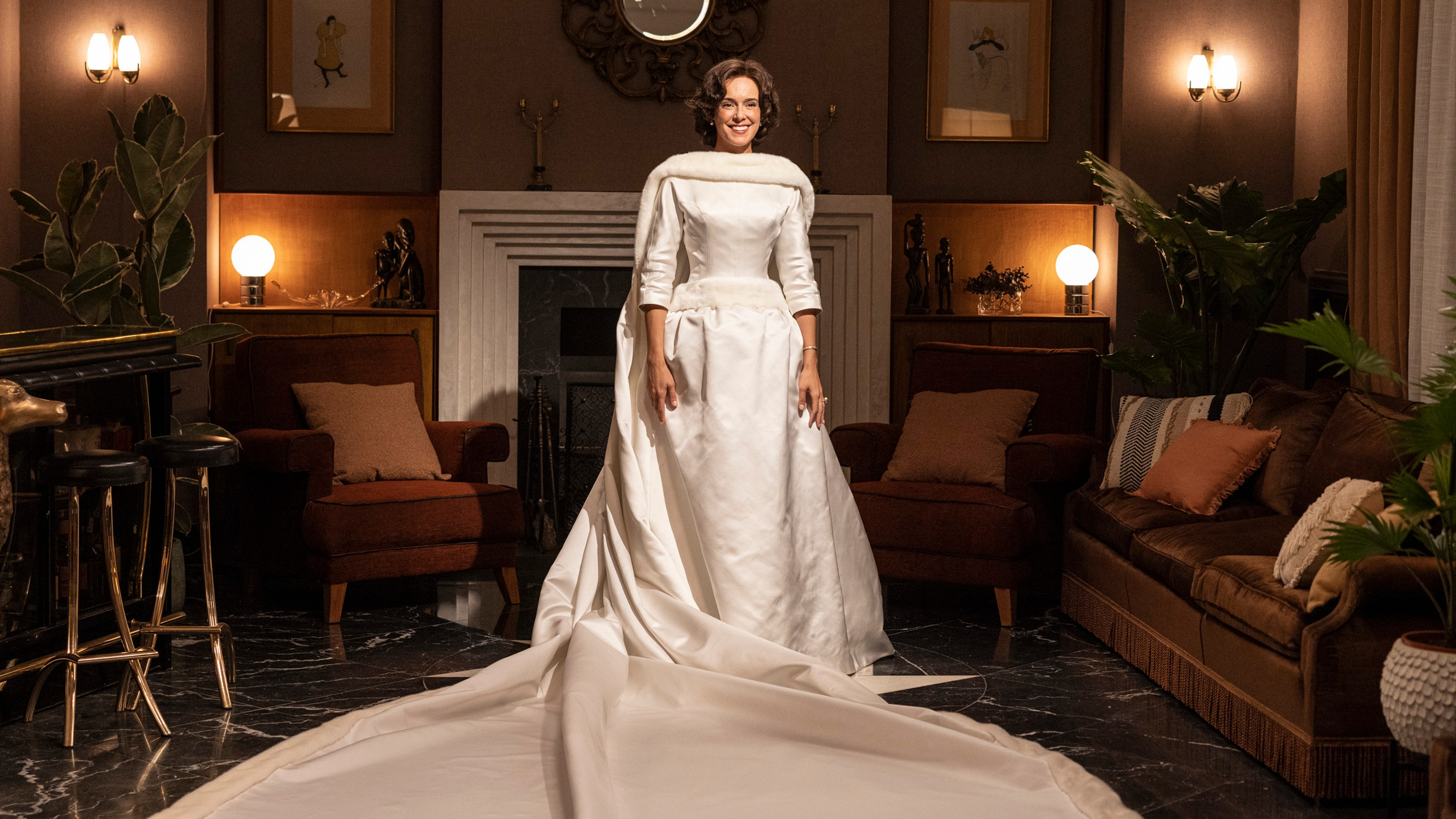 5. Dressing a Queen