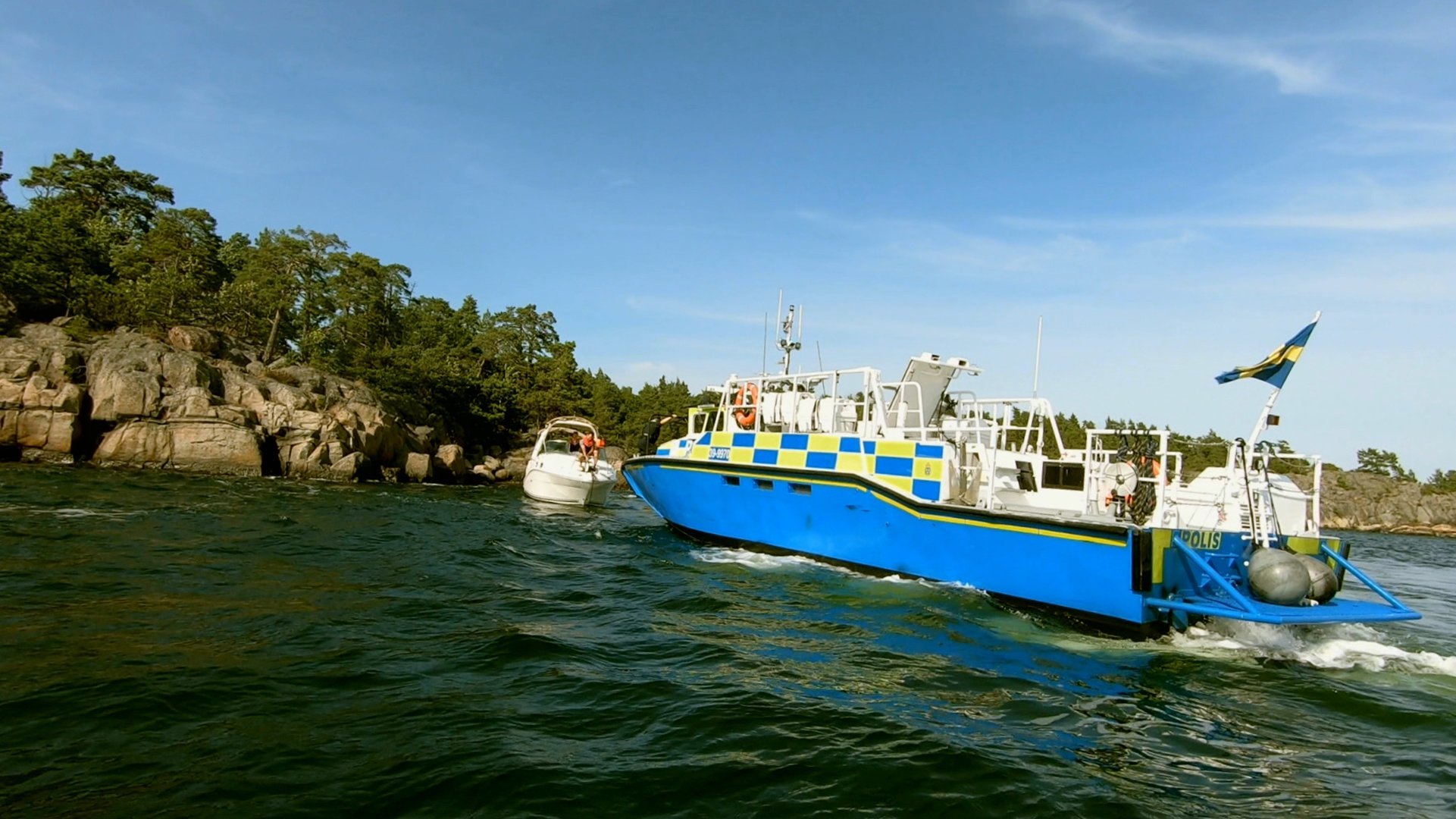 3. Storm, båtbrand och Coronalarm