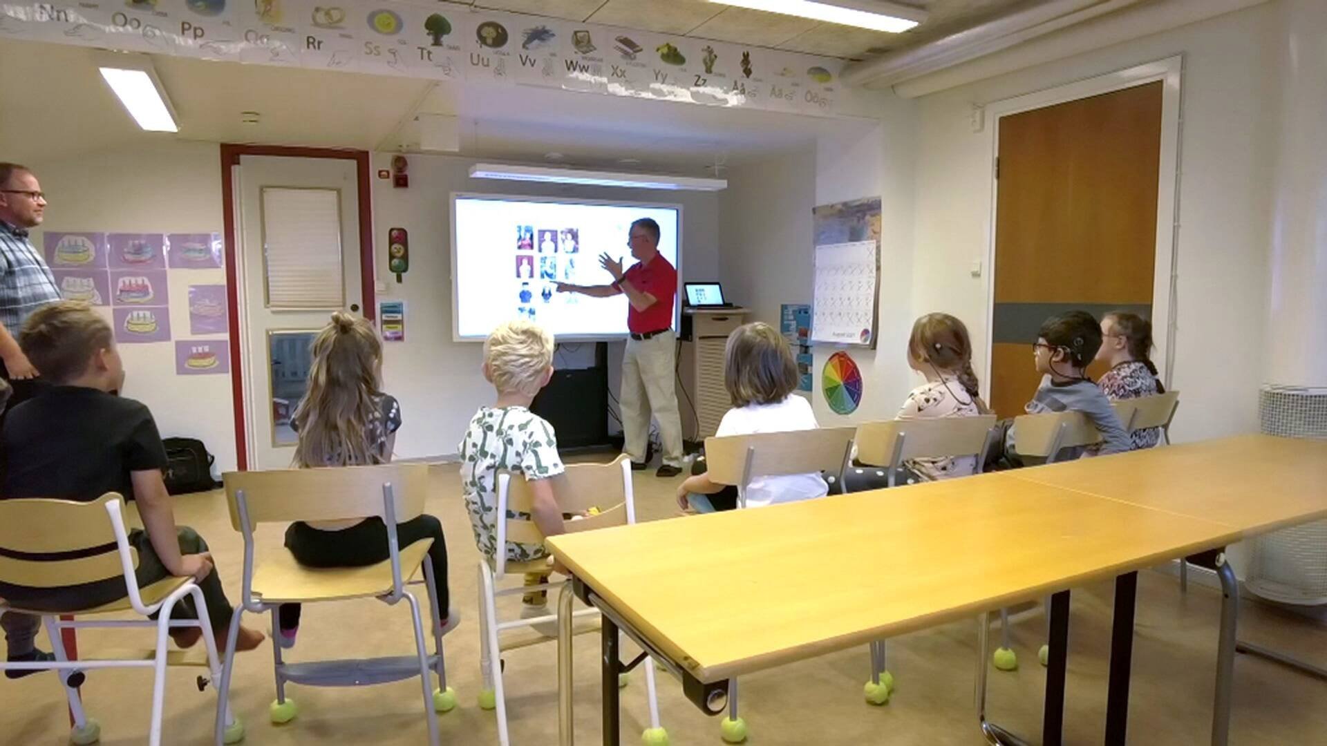 26. Thea och Theodore i skolan
