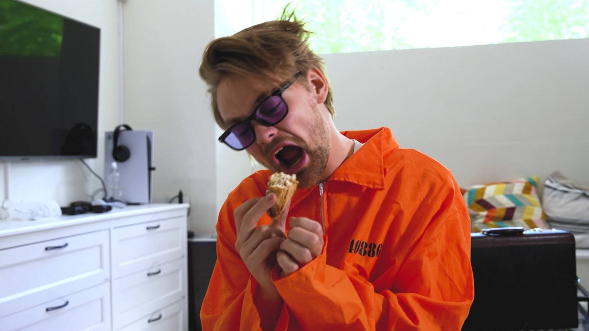 "Andra bullar" - hela sketchen med Hampus Hedström