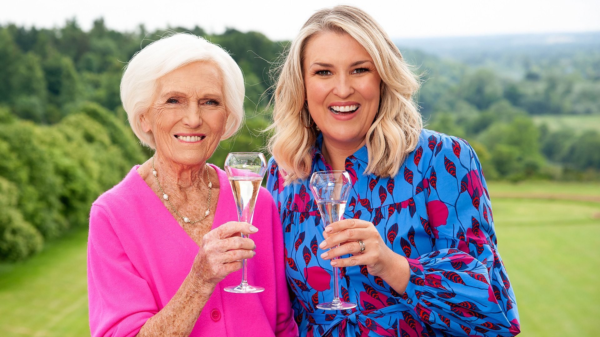5. Middagsbjudning med Stil: Sara Davies och Mary Berry