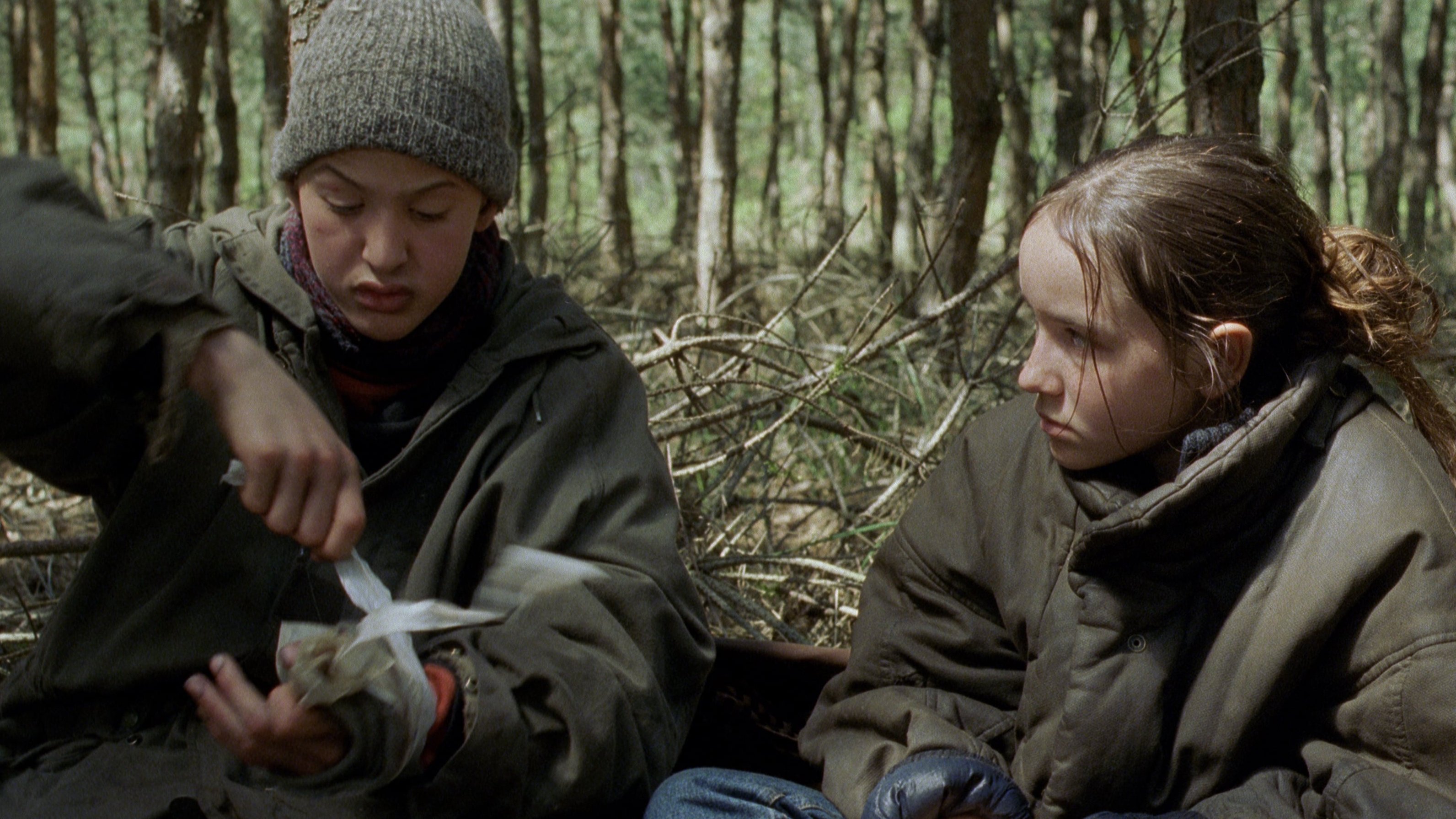 Inblick: Hemliga bomber och flyktningar