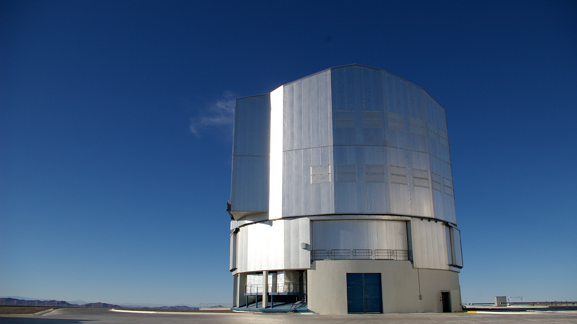 5. Enorma teleskop