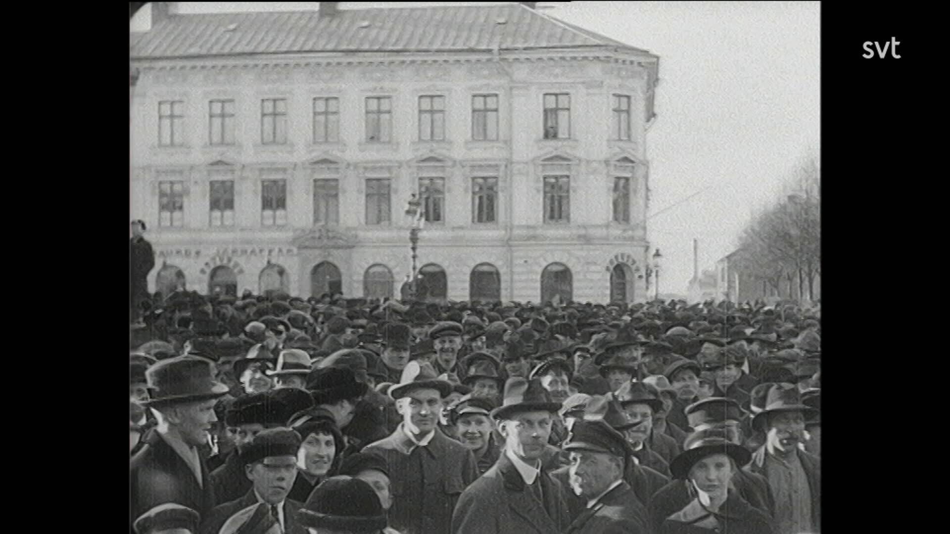 11. Bröd- och rösträttsdemonstration i Södertälje