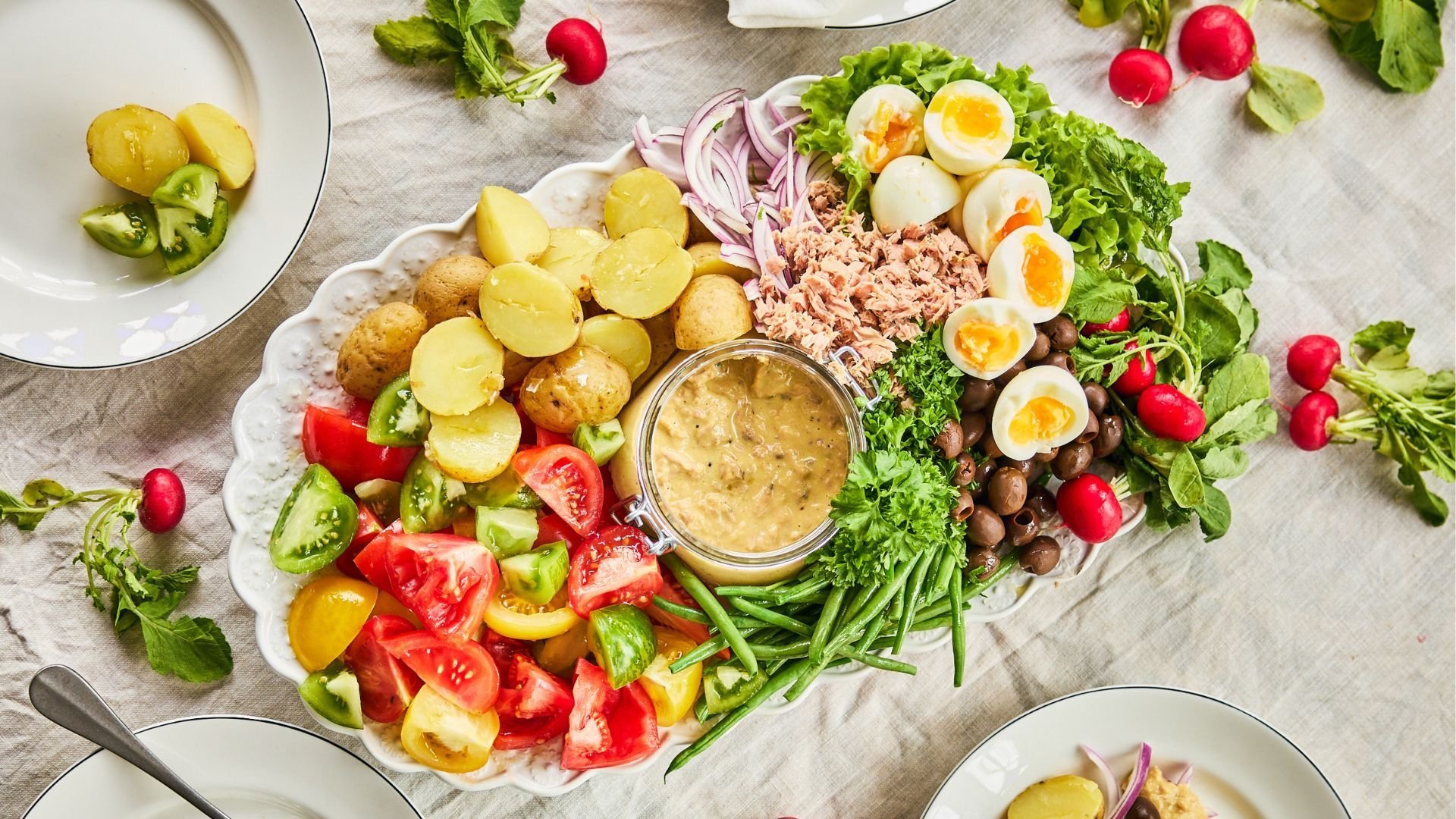 2. Medelhavets smaker i Salad Niçoise