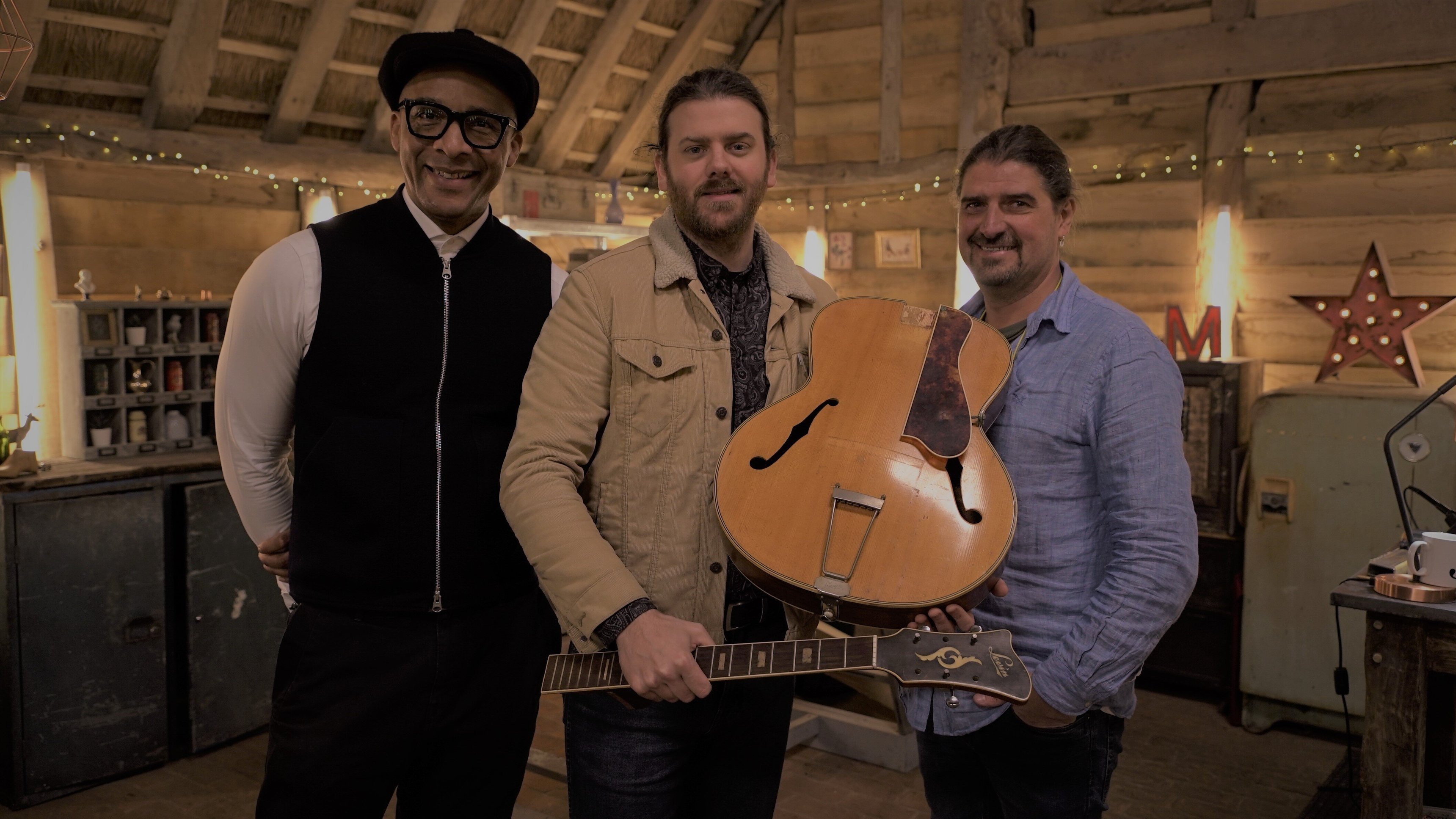 51. Jazz Guitar, Tic Tac Pouch, Octagon Table