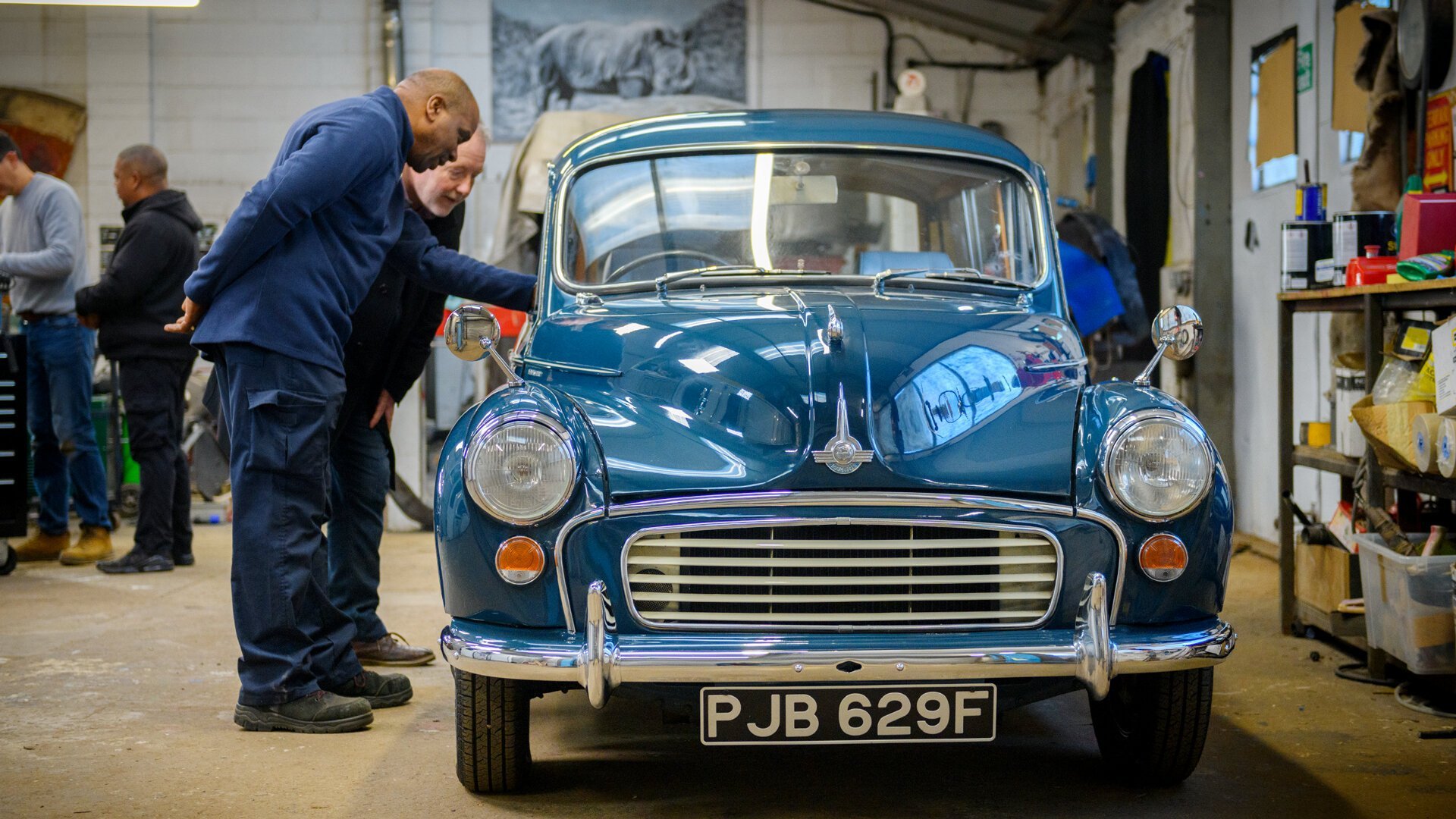 4. Morris Minor Traveller