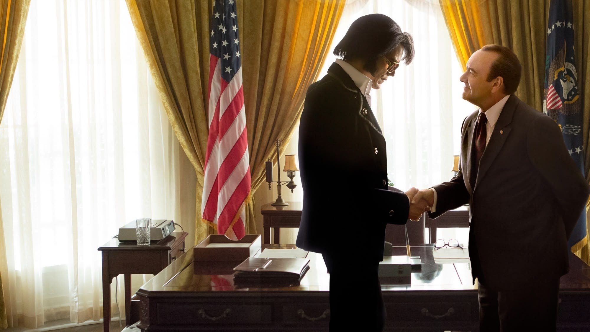 Elvis & Nixon