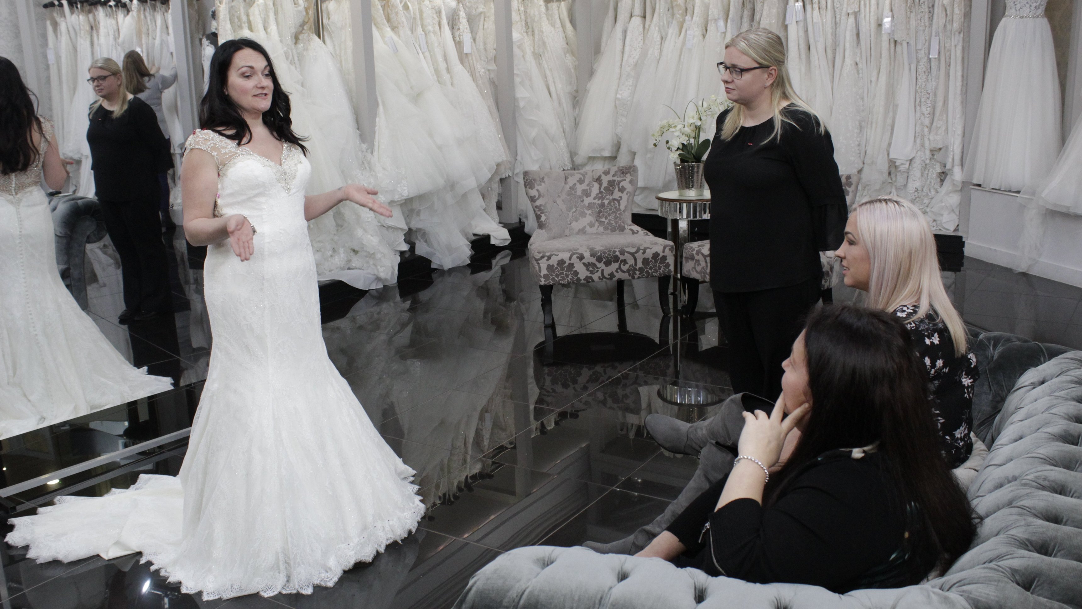 27. The Bridal Besties Show