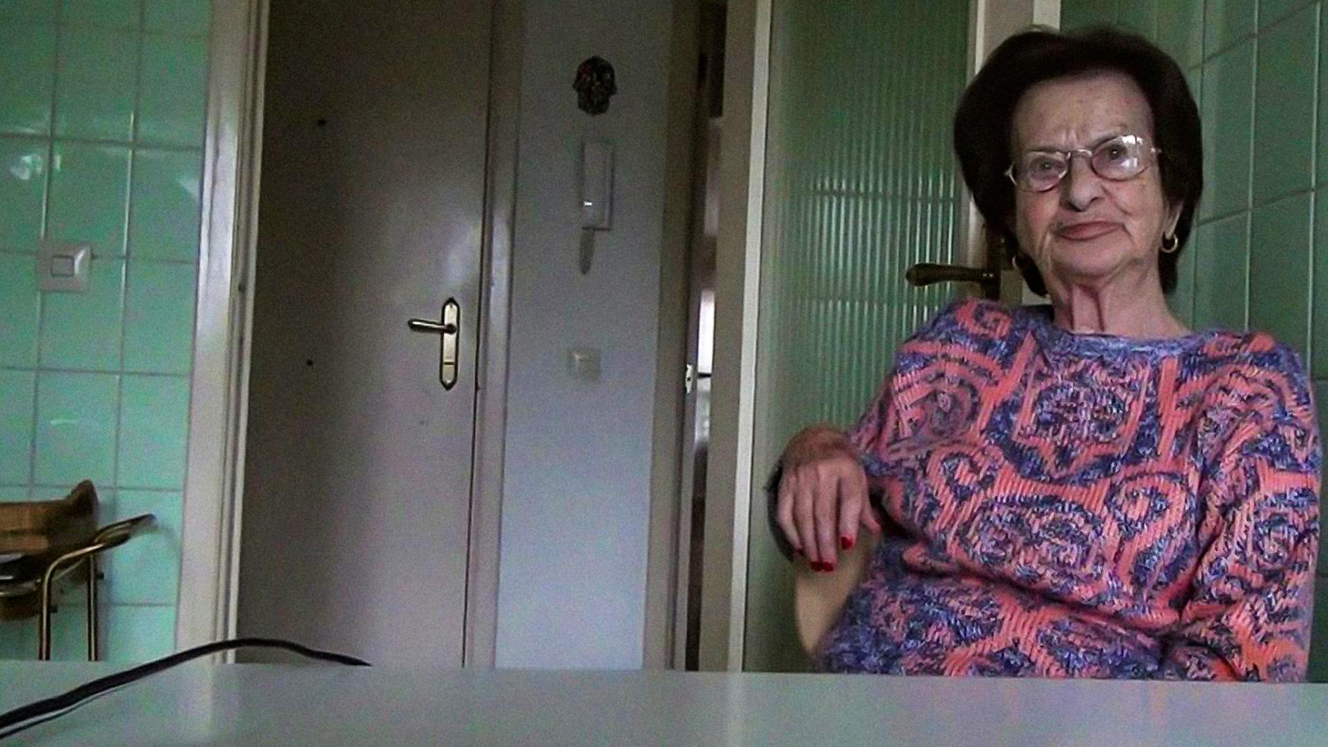 No Home Movie