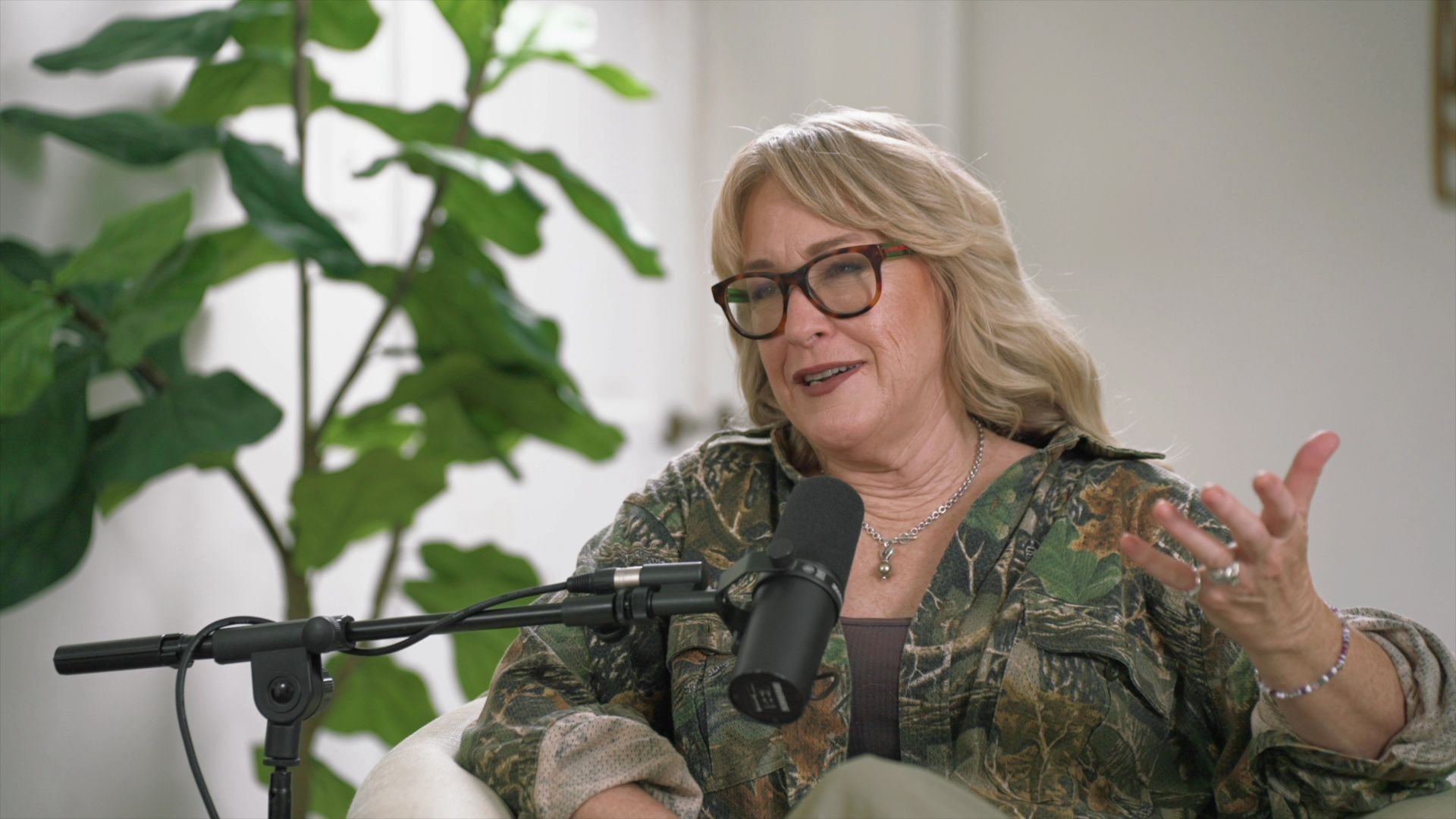 Kathleen Wilhoite Portrays Gloria with Dignity