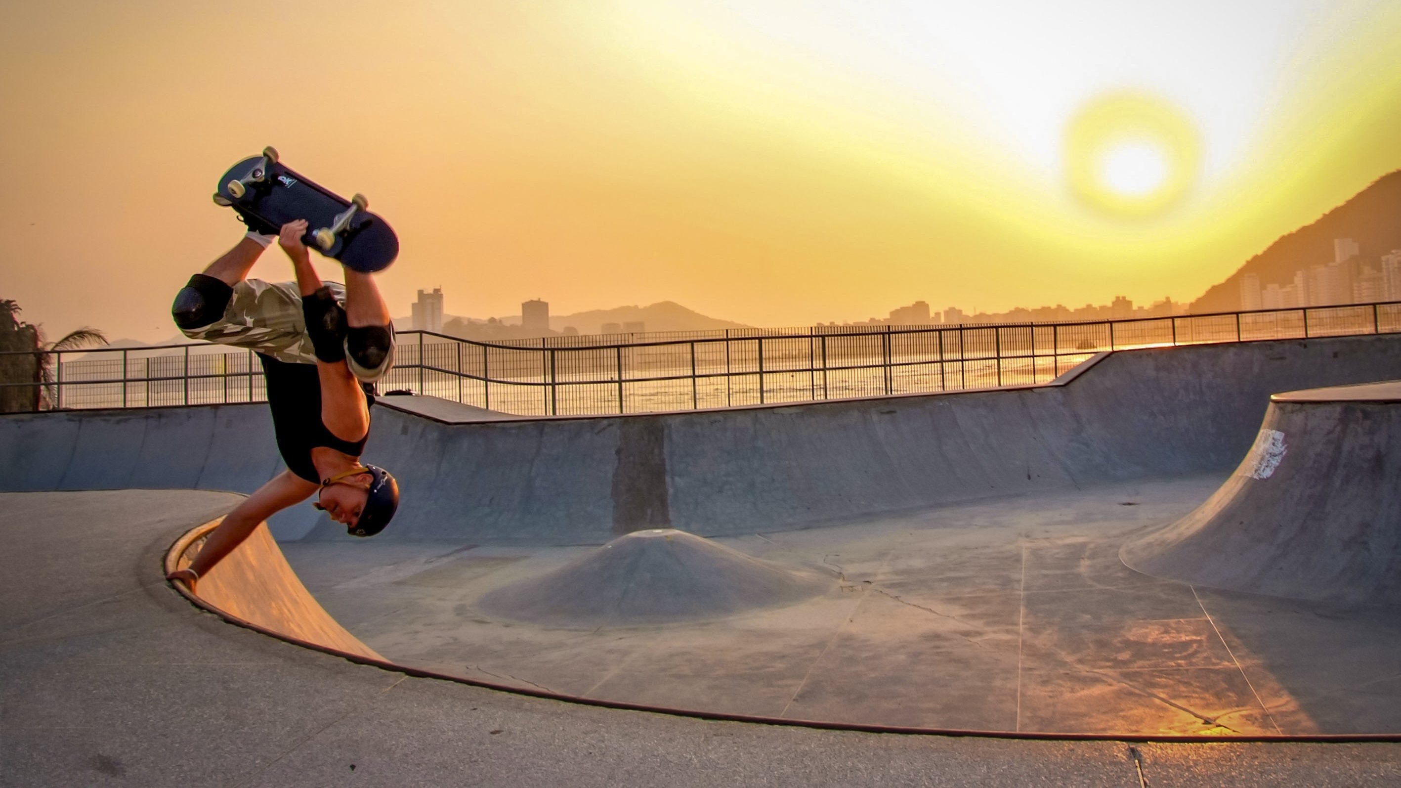 CNBC Sports - WDSC World Downhill Skateboarding Championship