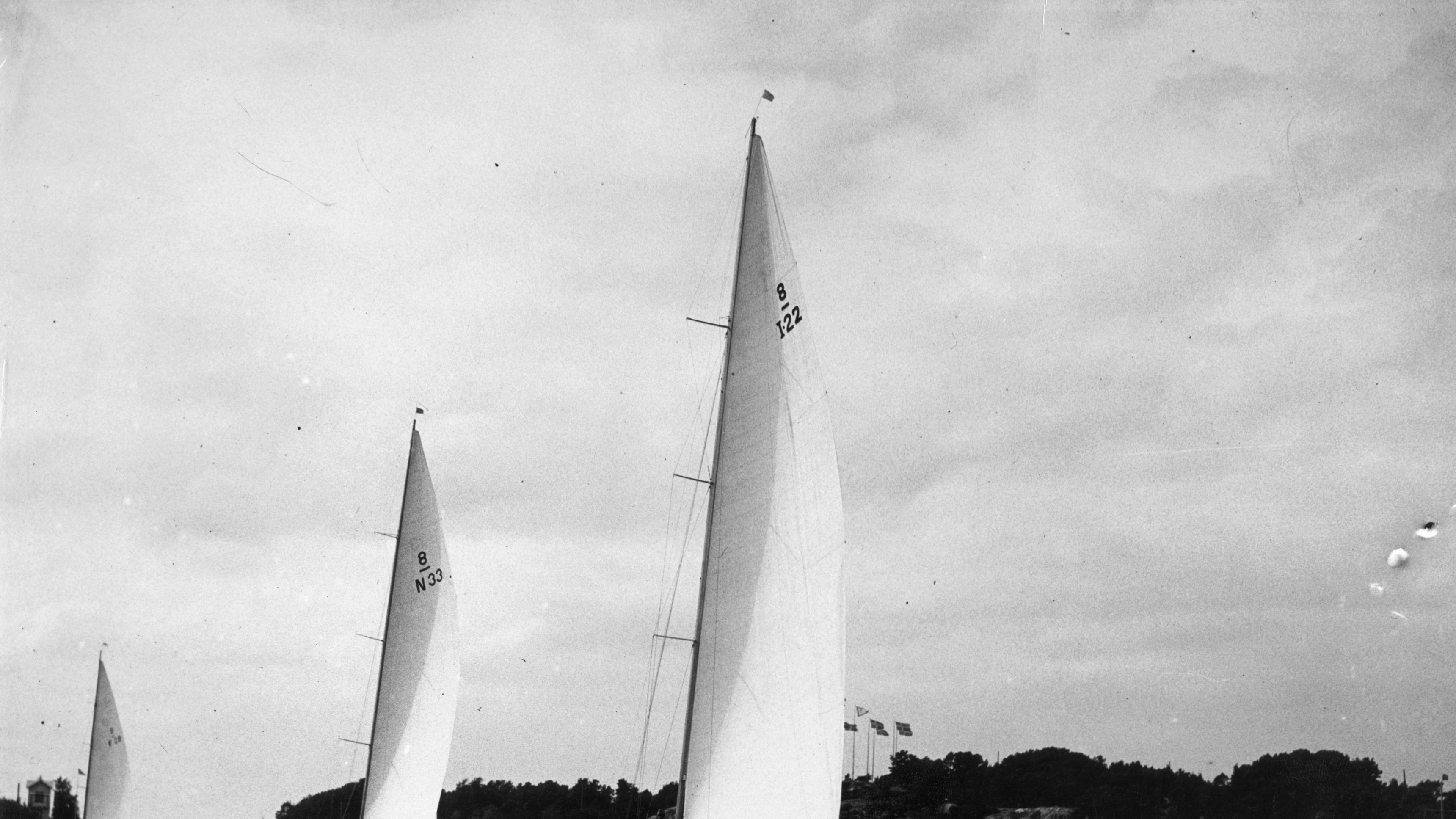 Under svällande segel