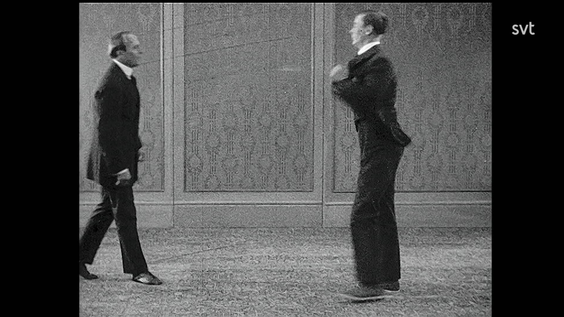 42. Jiujitsu: Viking Cronholm visar olika grepp 1919