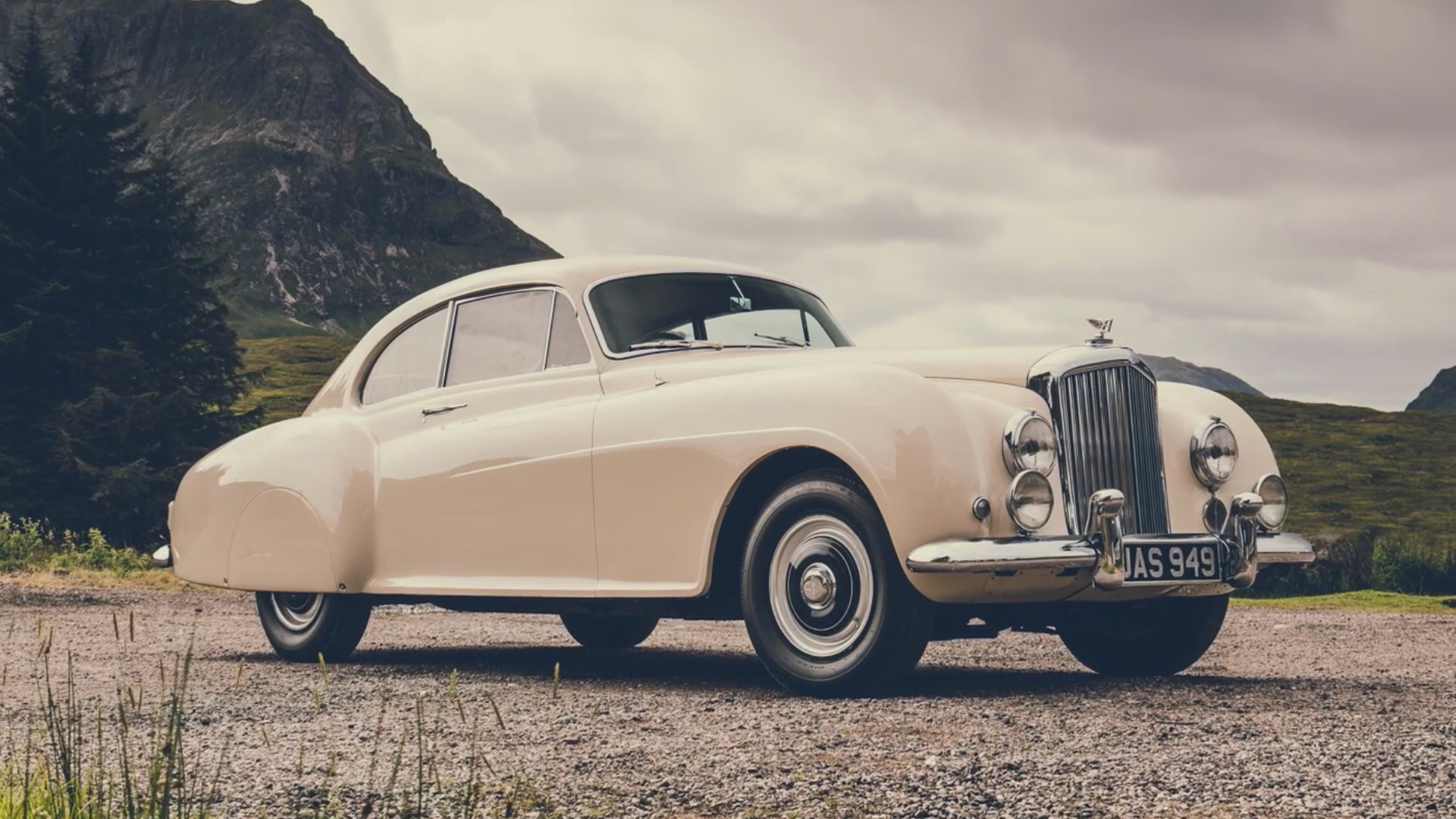 3. Bentley Continental Gt