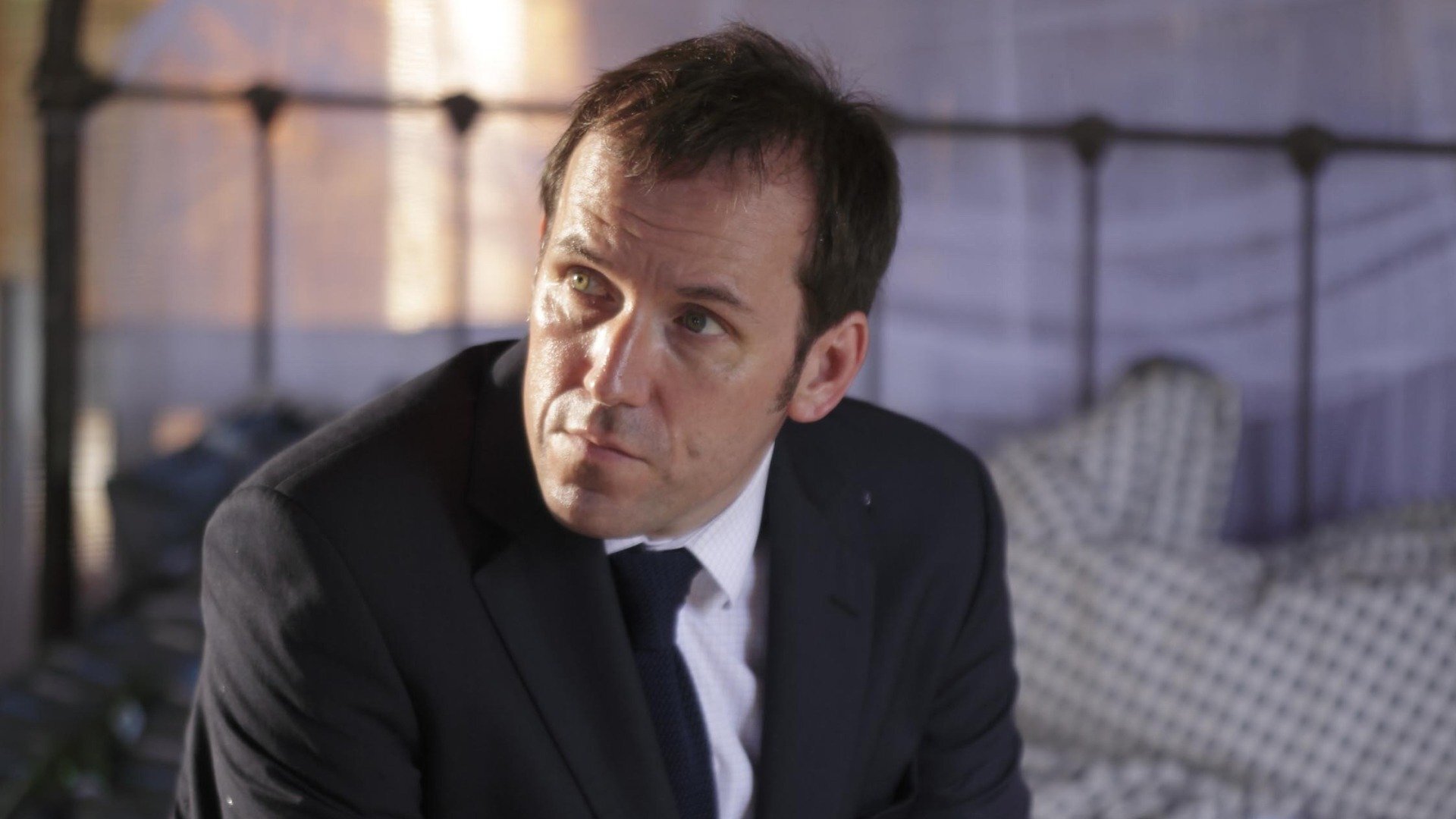 1. Arriving in Paradise