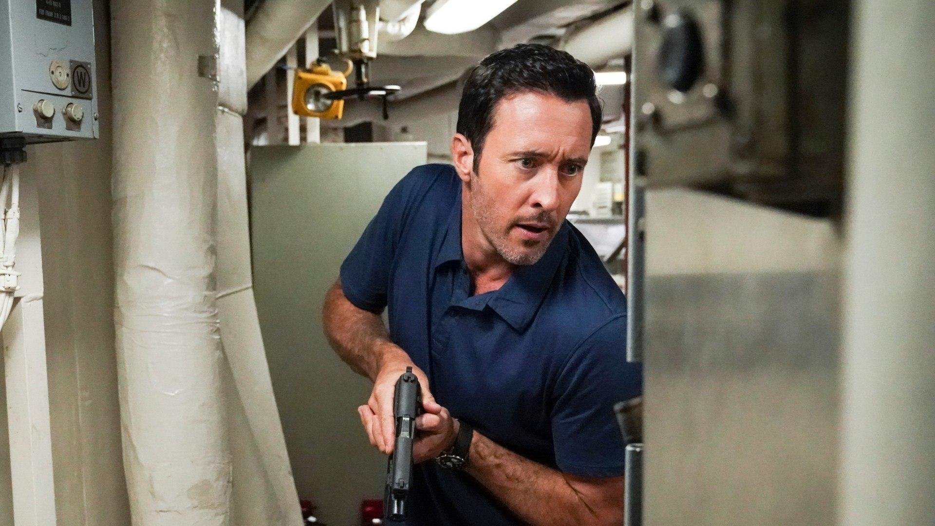 18. Nalowale i ke 'ehu o he kai (Lost in the sea sprays)