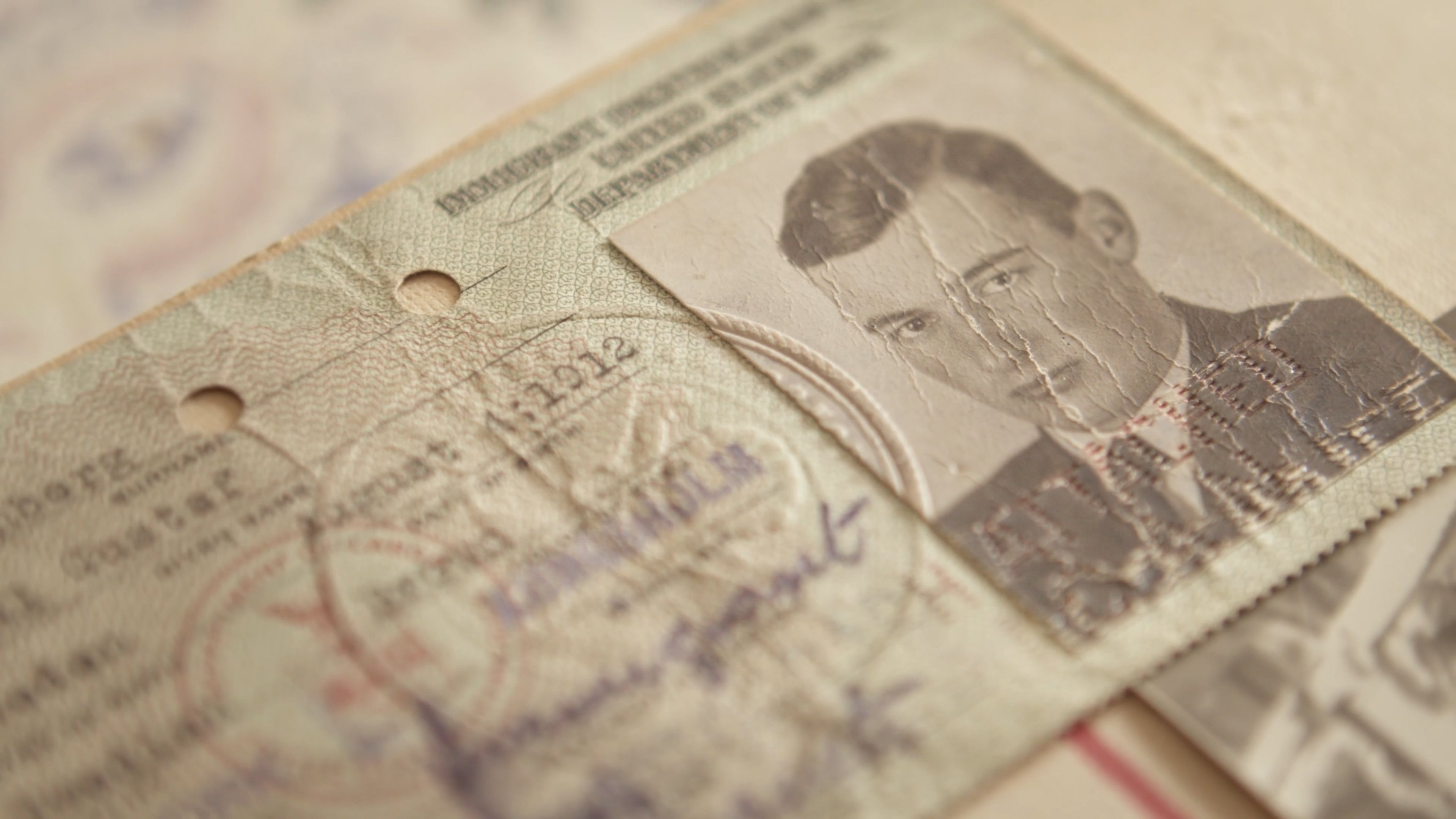 2. Världens historia: Raoul Wallenberg