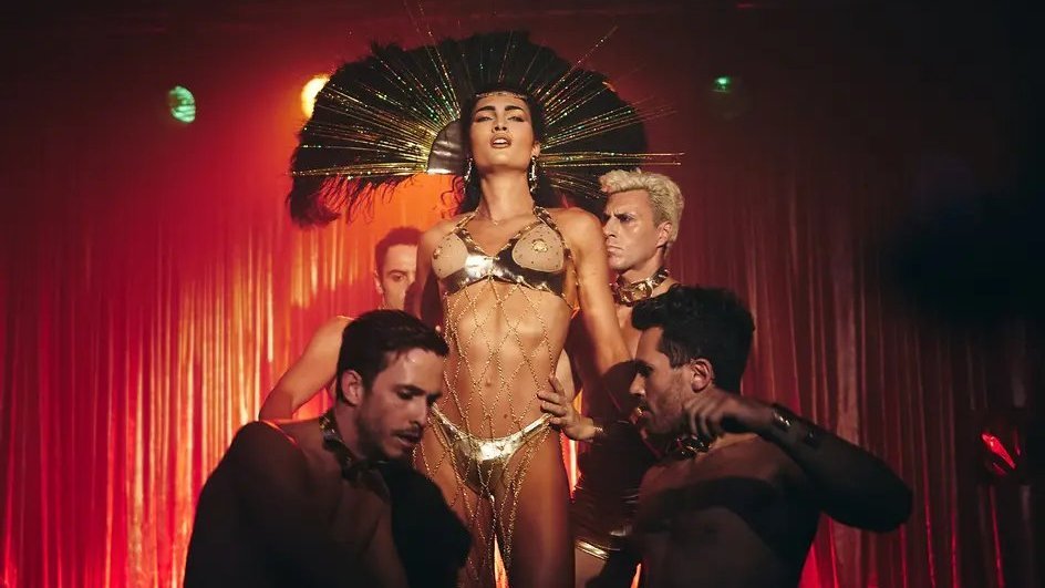6. What Is Going on with Cris Miró?