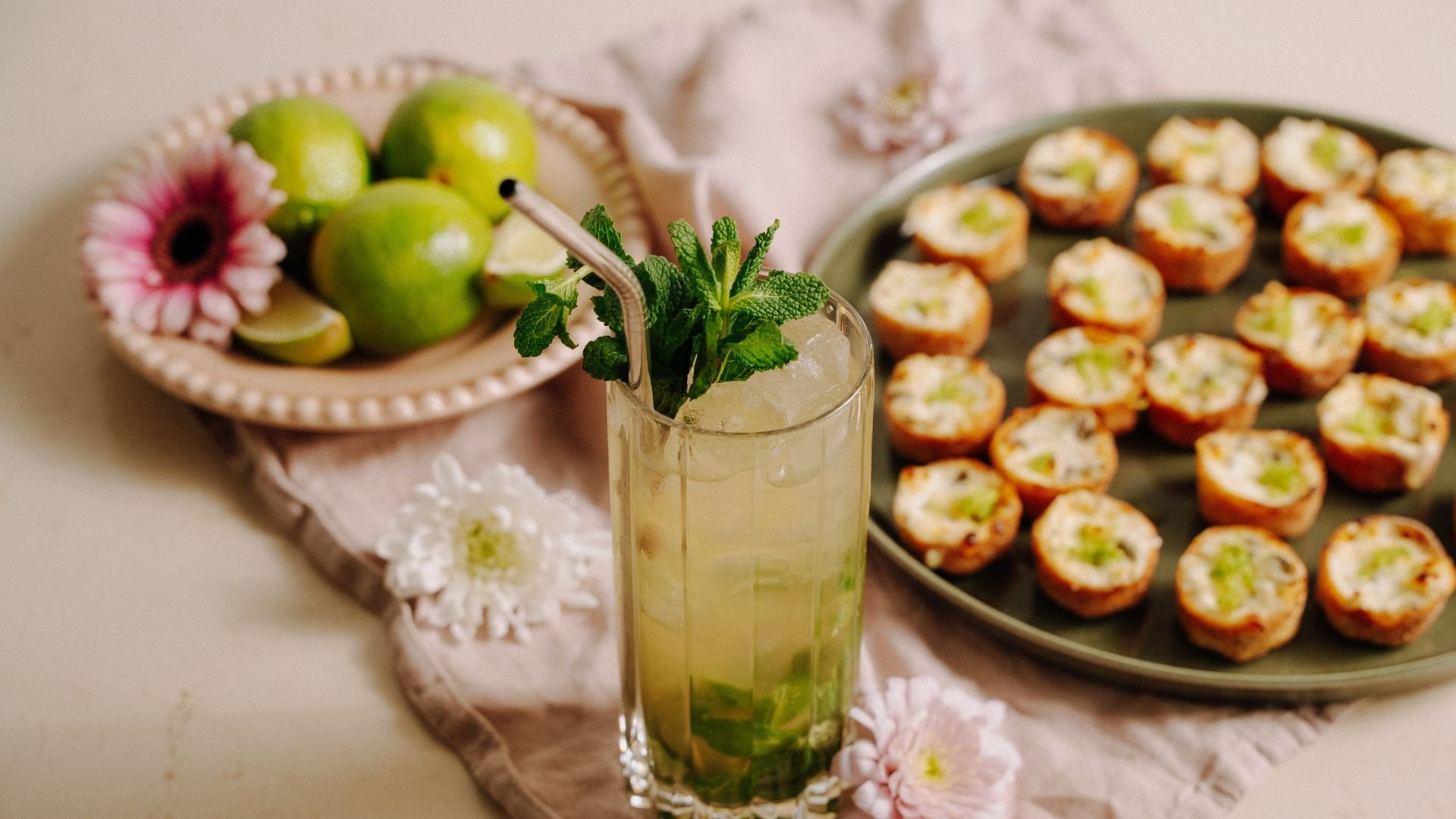 2. Mojito & chili cheese-krustader