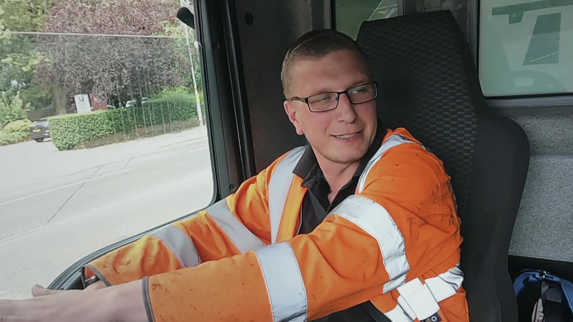 14. Car Pound Cops S03 E014