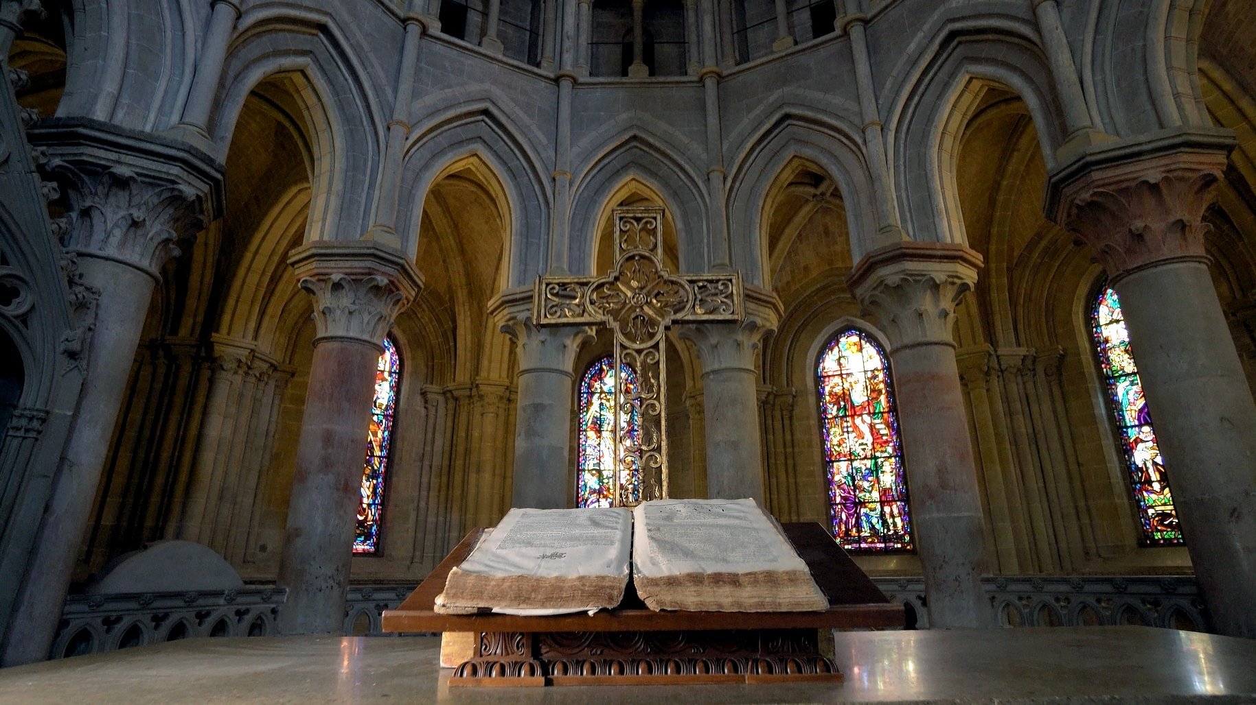 1. Historien om evangelisterna och apostlarna