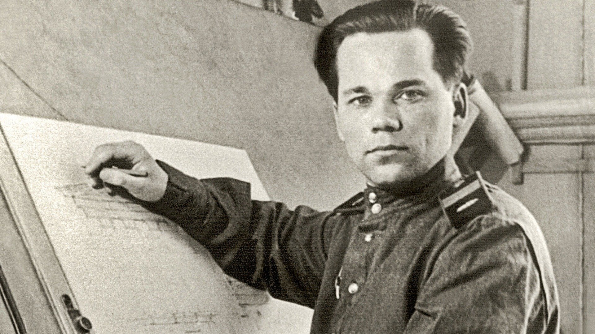 6. Colt & Kalashnikov