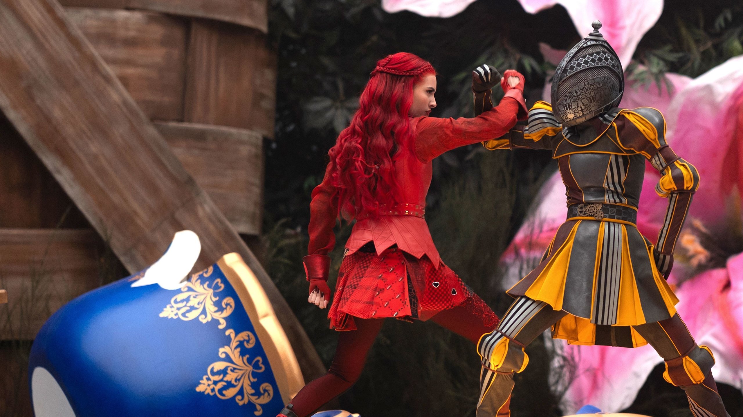 "Dancing with the Enemy" | Descendants: Wicked Wonderland Music Video