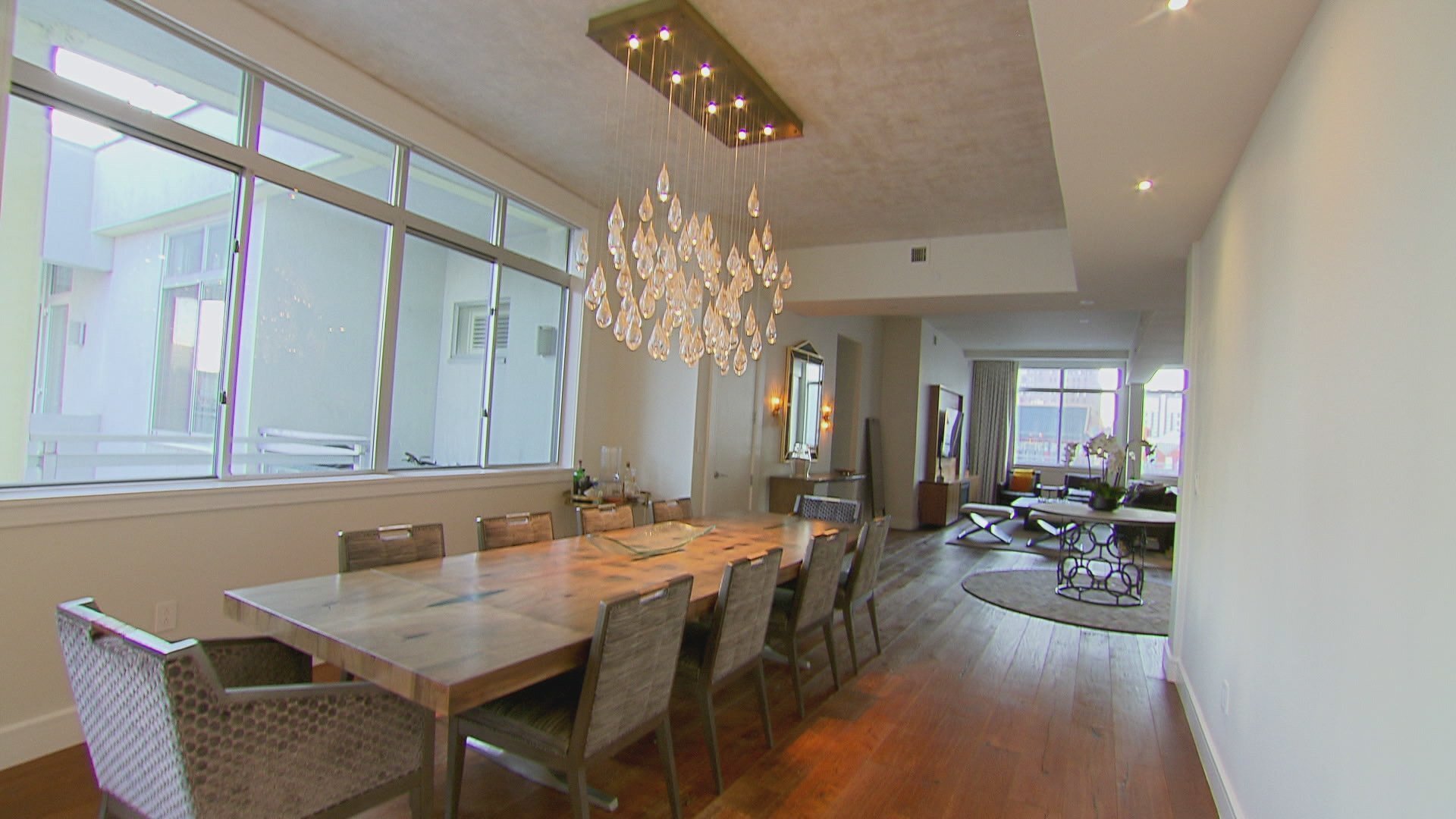 3. Million Dollar Listing: New York S09 E003