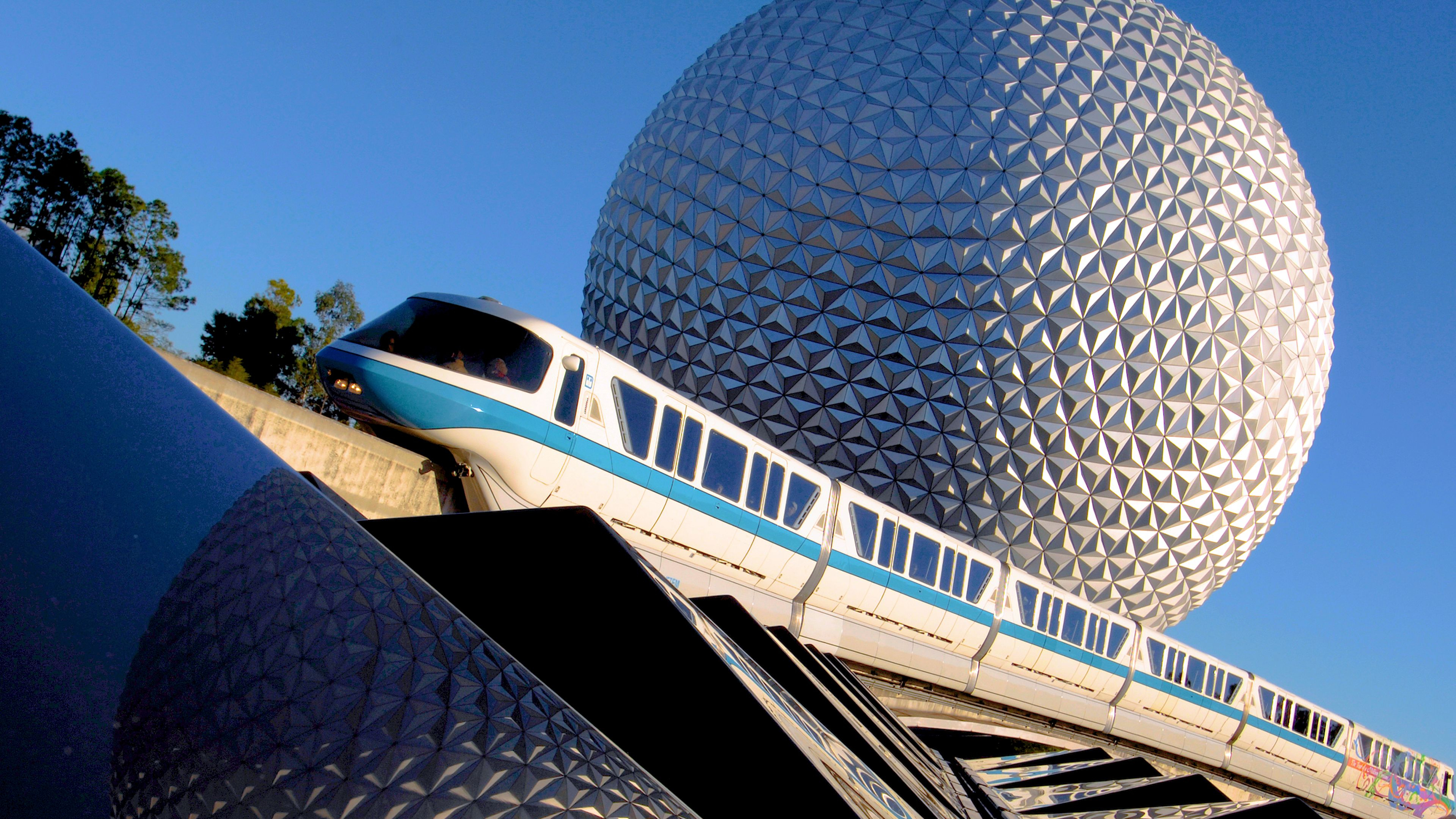 9. Tåg, spårvagn och monorail