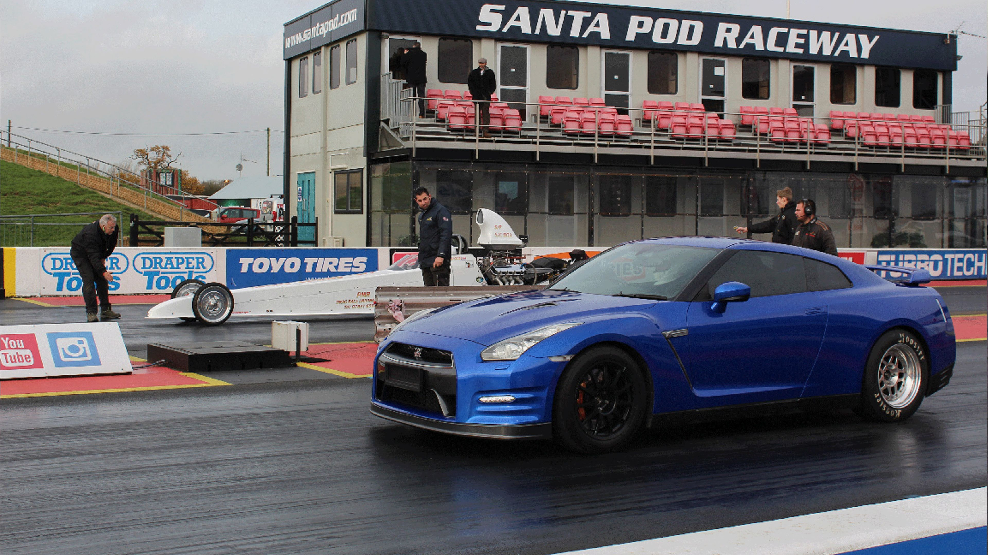 6. Nissan GTR