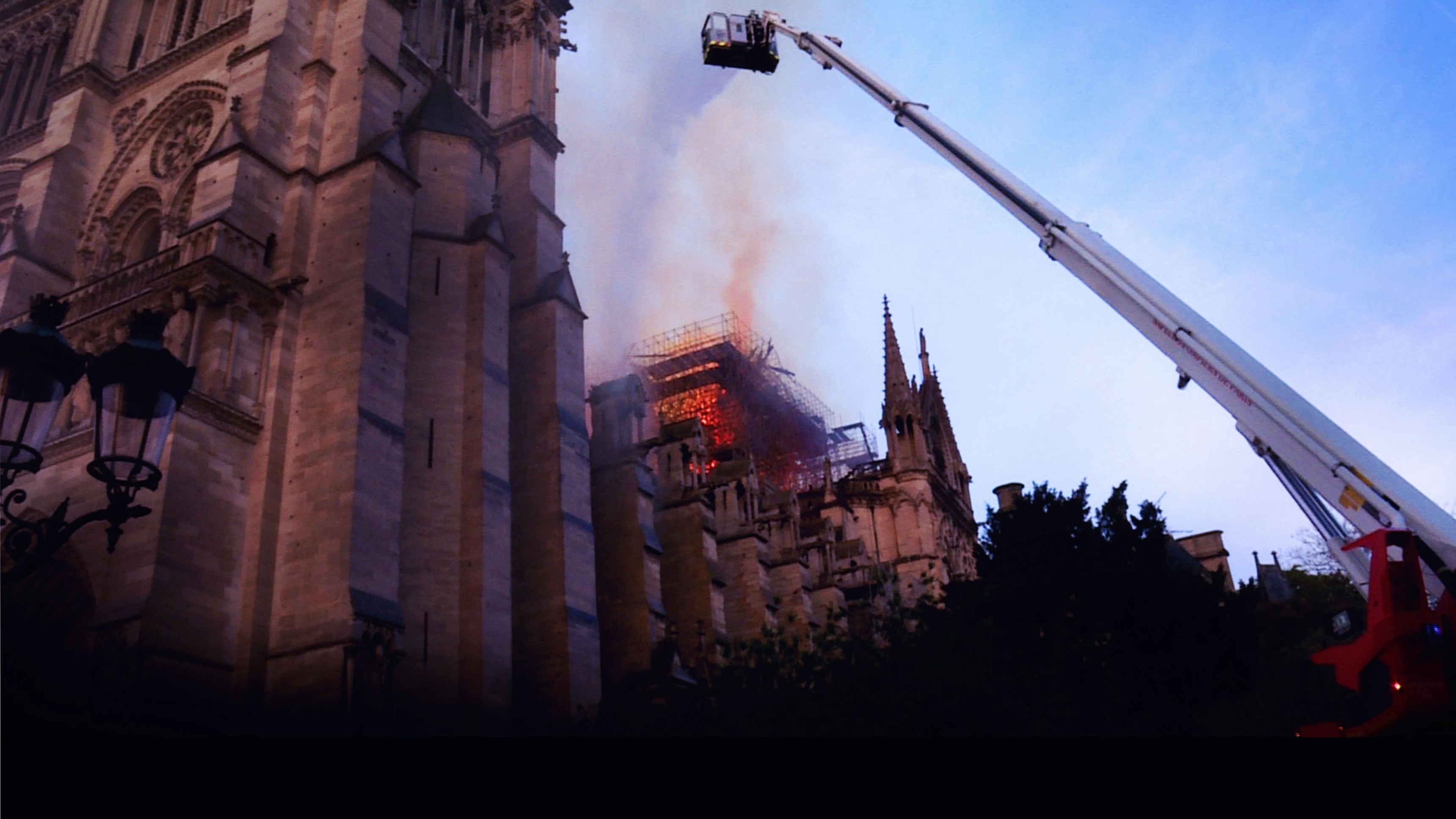 Notre Dame: Den otroliga kapplöpningen