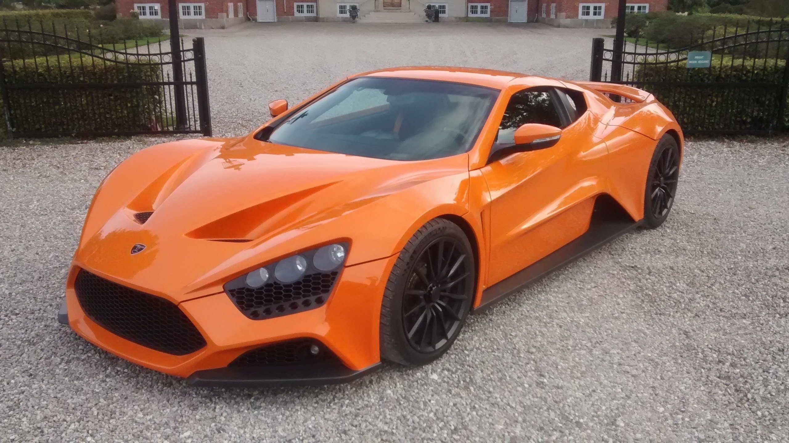 17. Zenvo ST 1