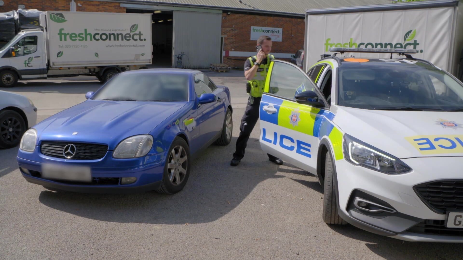 3. Car Pound Cops S03 E003