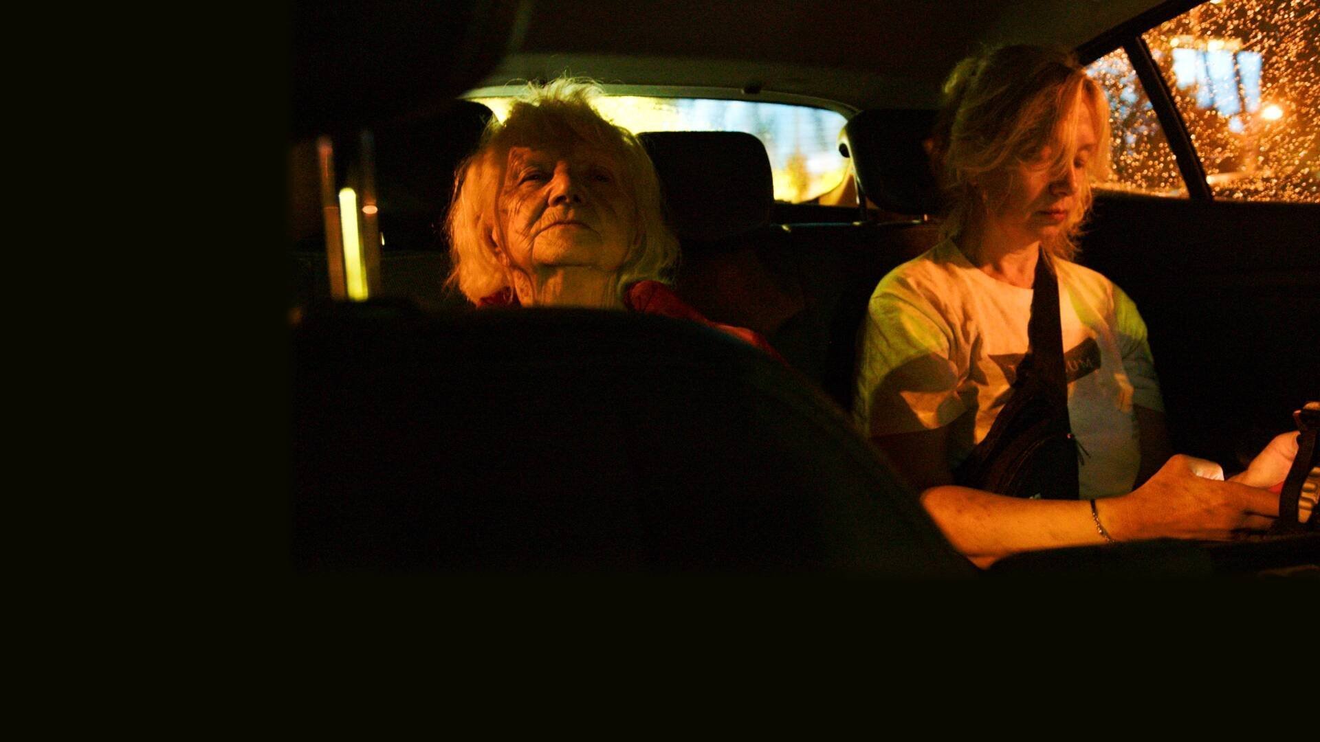 Dox: Mariupol - tre kvinnor och ett krig