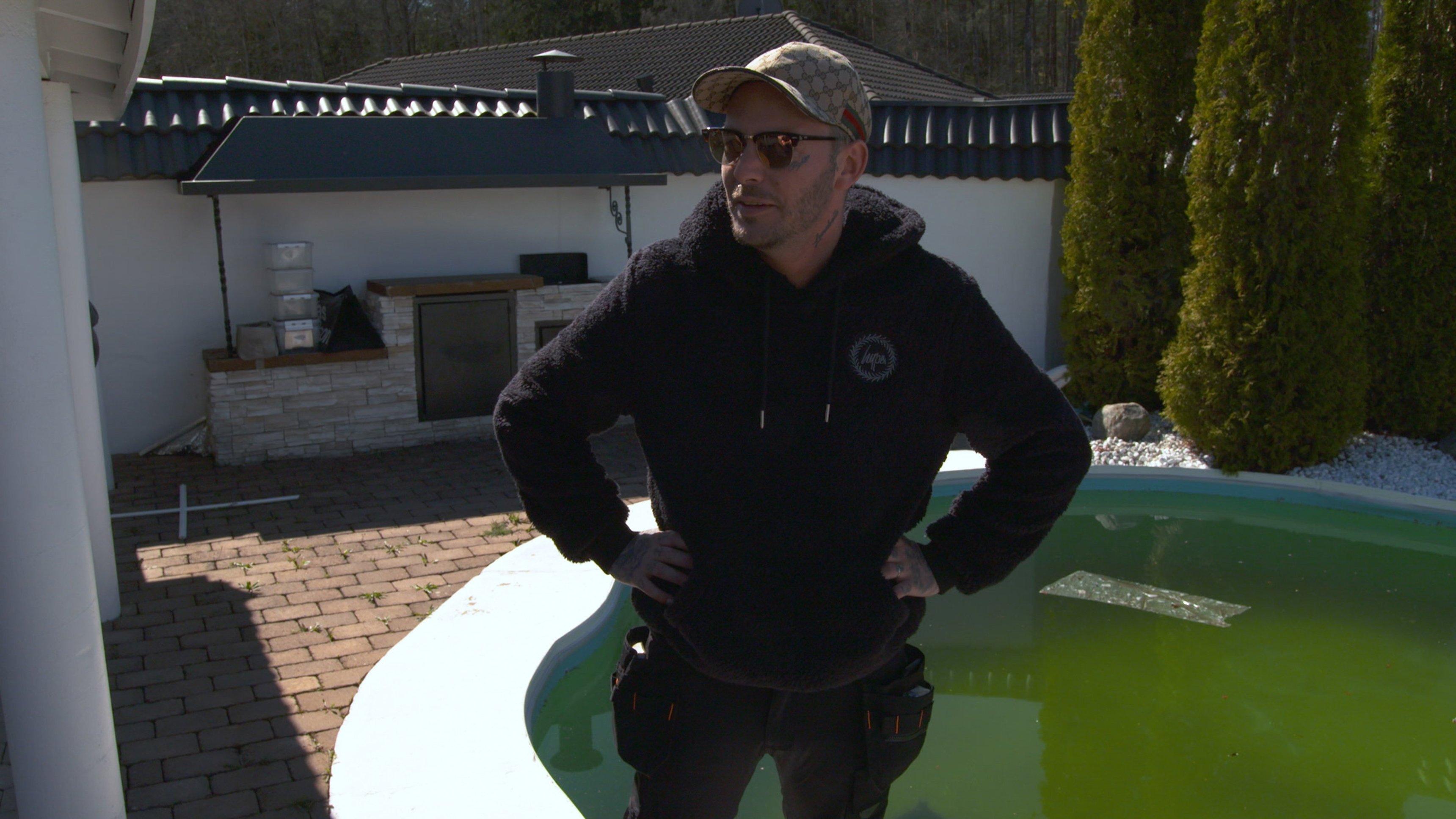 1. 10 miljoner i renoveringskostnader