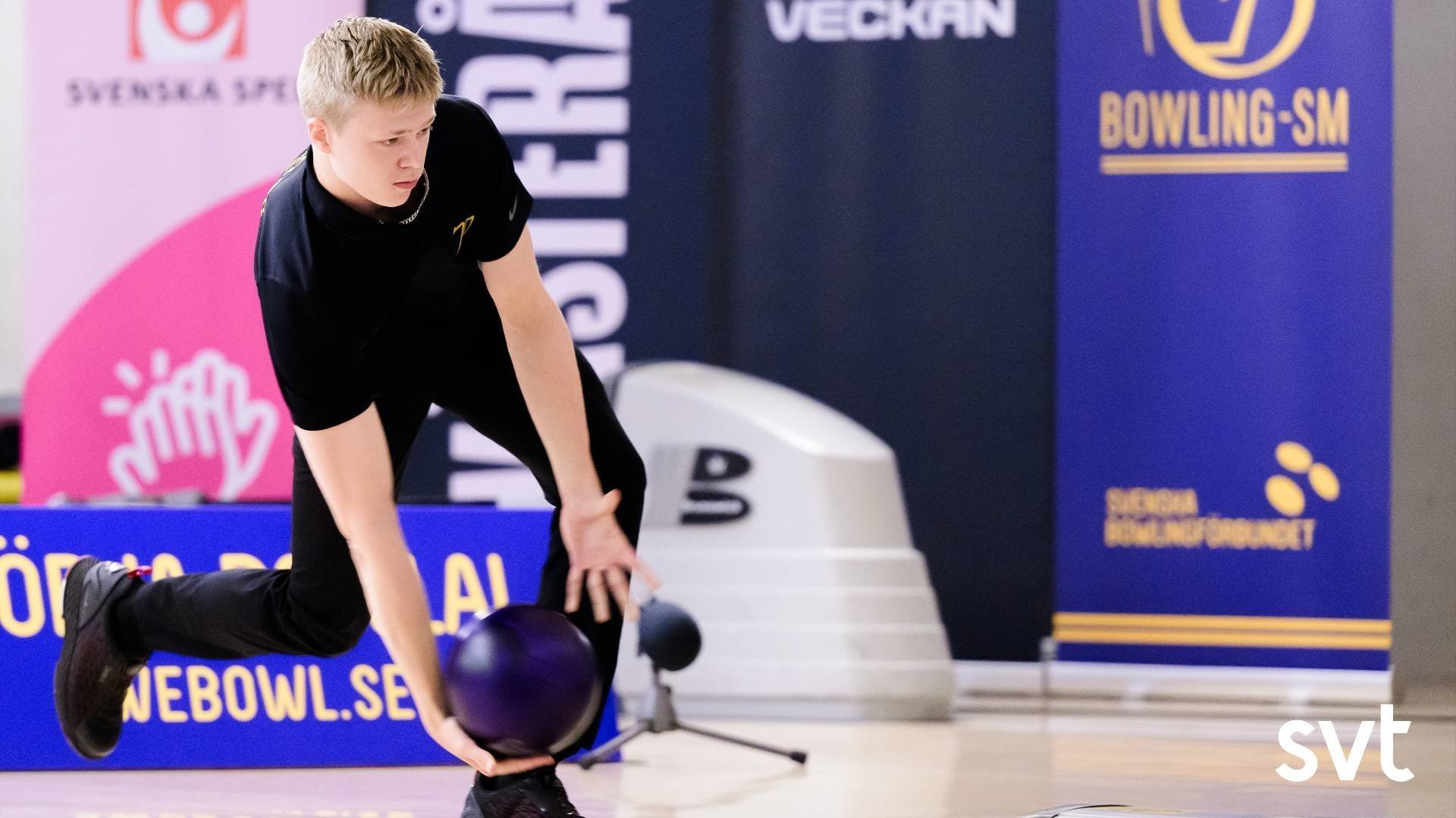 15. Bowling