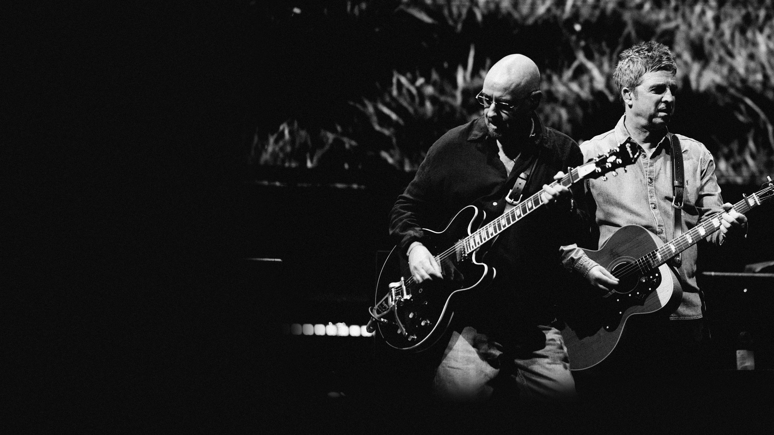 Exclusive Song | “Half the World Away” | Oasis
