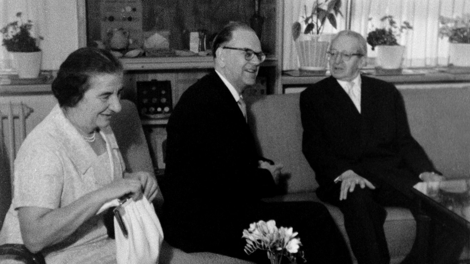 2. 1962-1966: Dans på en krutdurk 