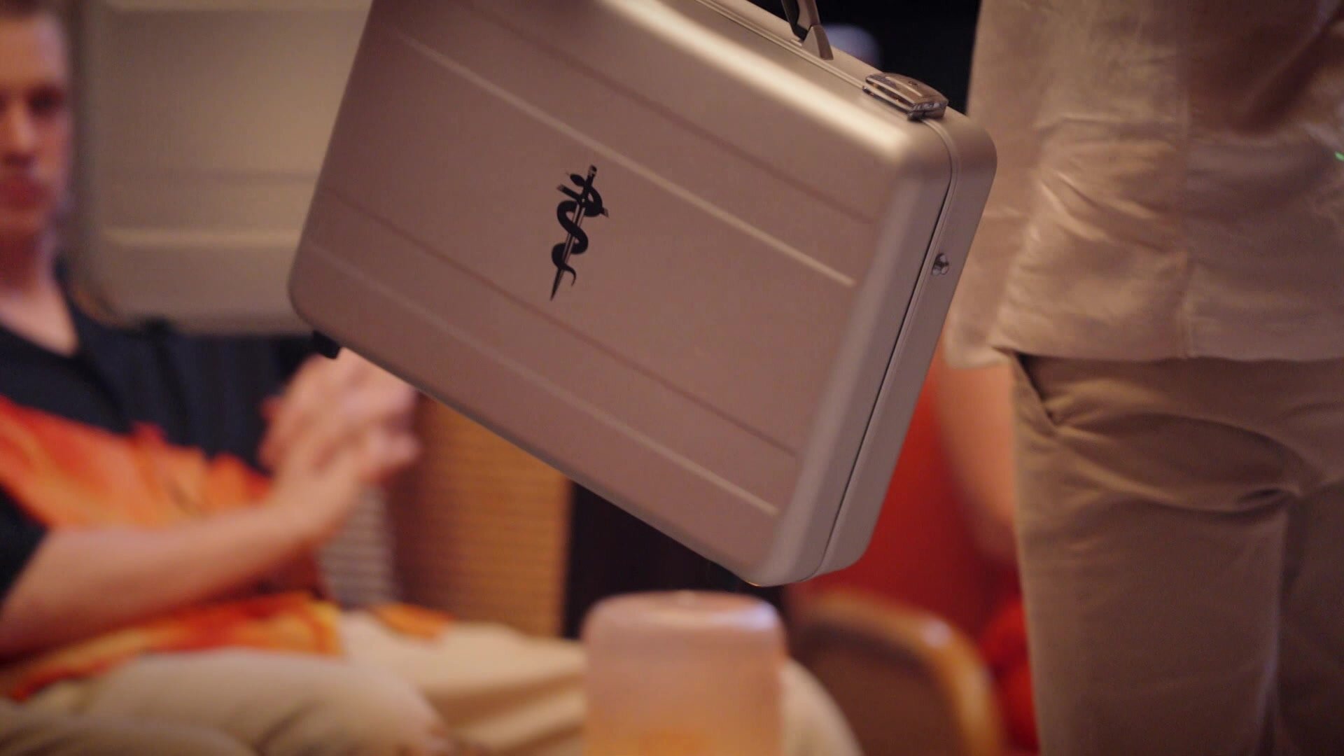 1. Fortune Hotel UK S01 E001