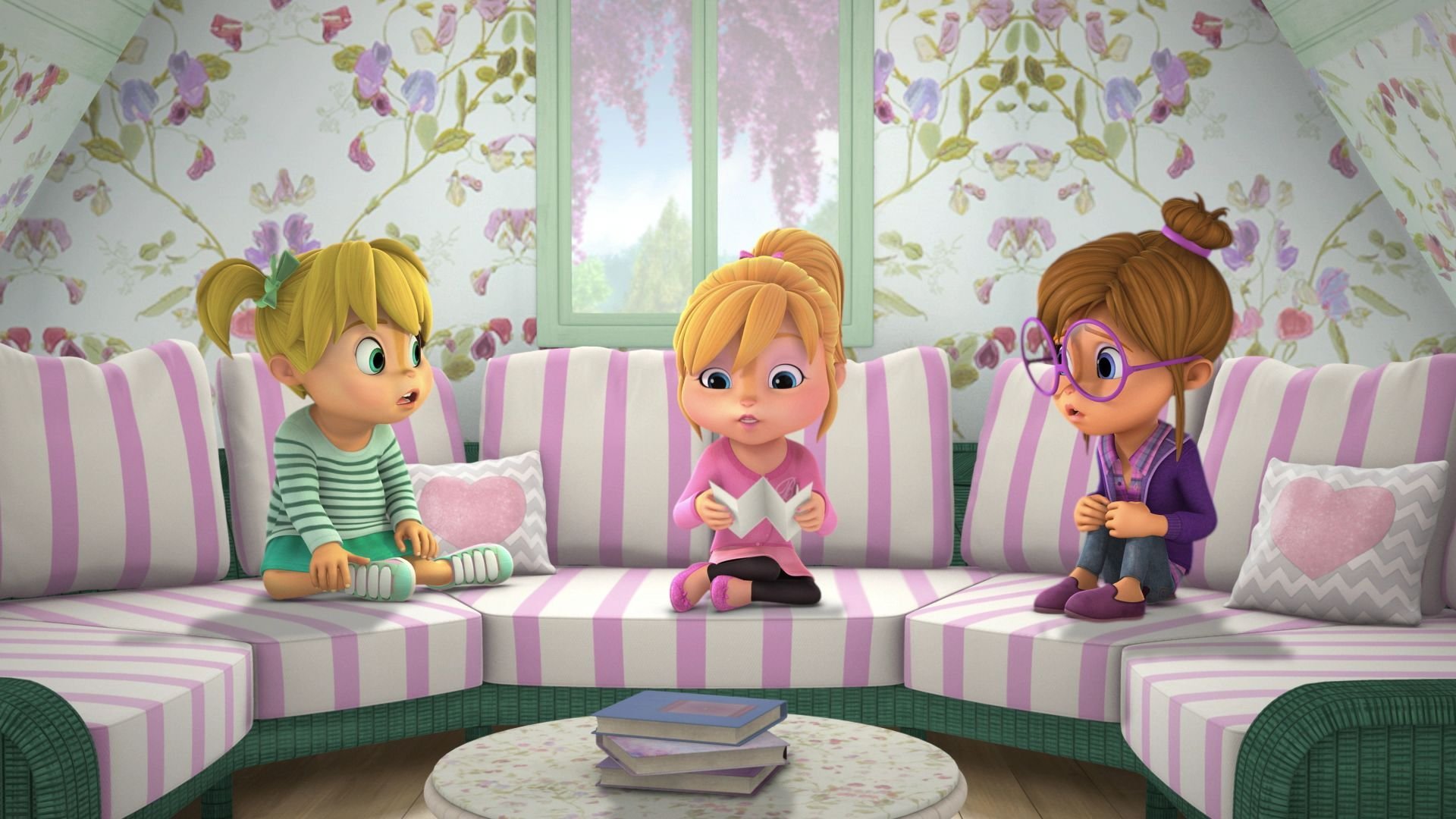 2. Alvinnn!!! And the chipmunks