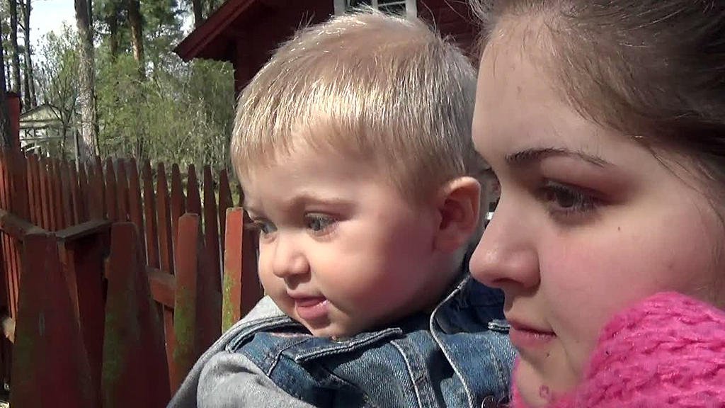 10. Unga föräldrar S01 E010