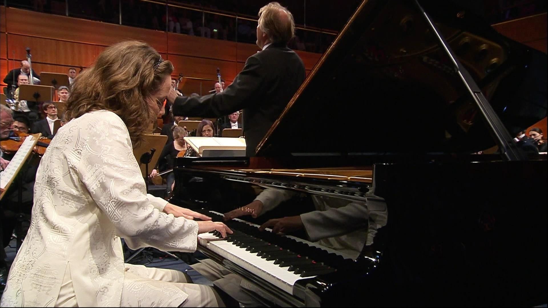 Hélène Grimaud spelar Mozart och Schumann