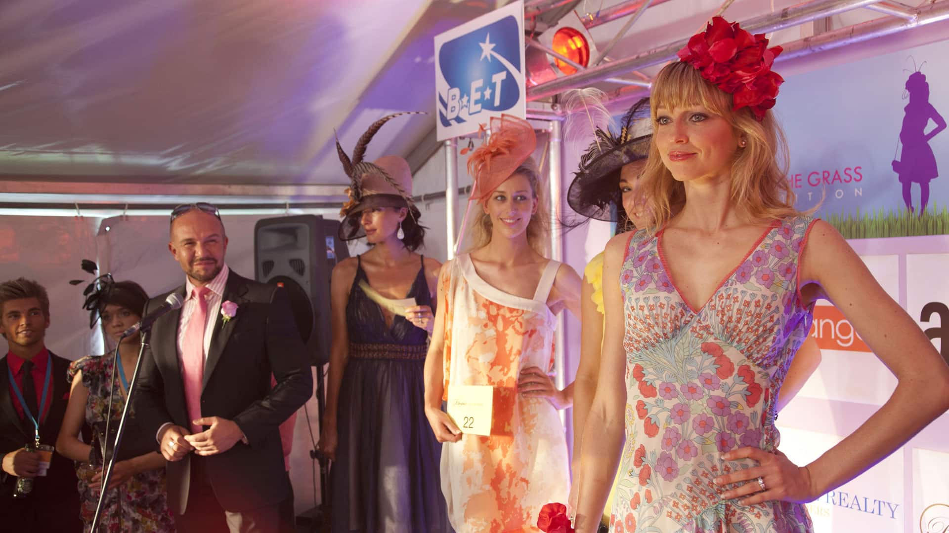 5. Fascinator Rhythm