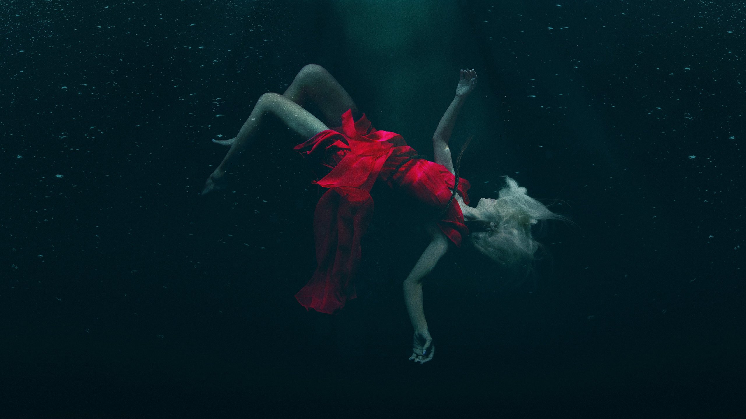 Dark Waters: Murder In The Deep