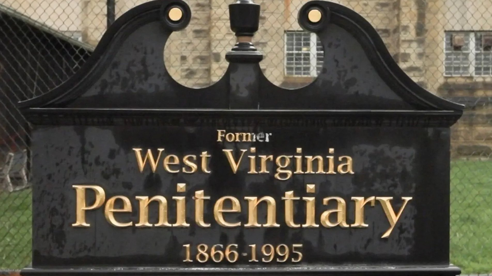 2. Most Terrifying Places In America: Cursed Towns