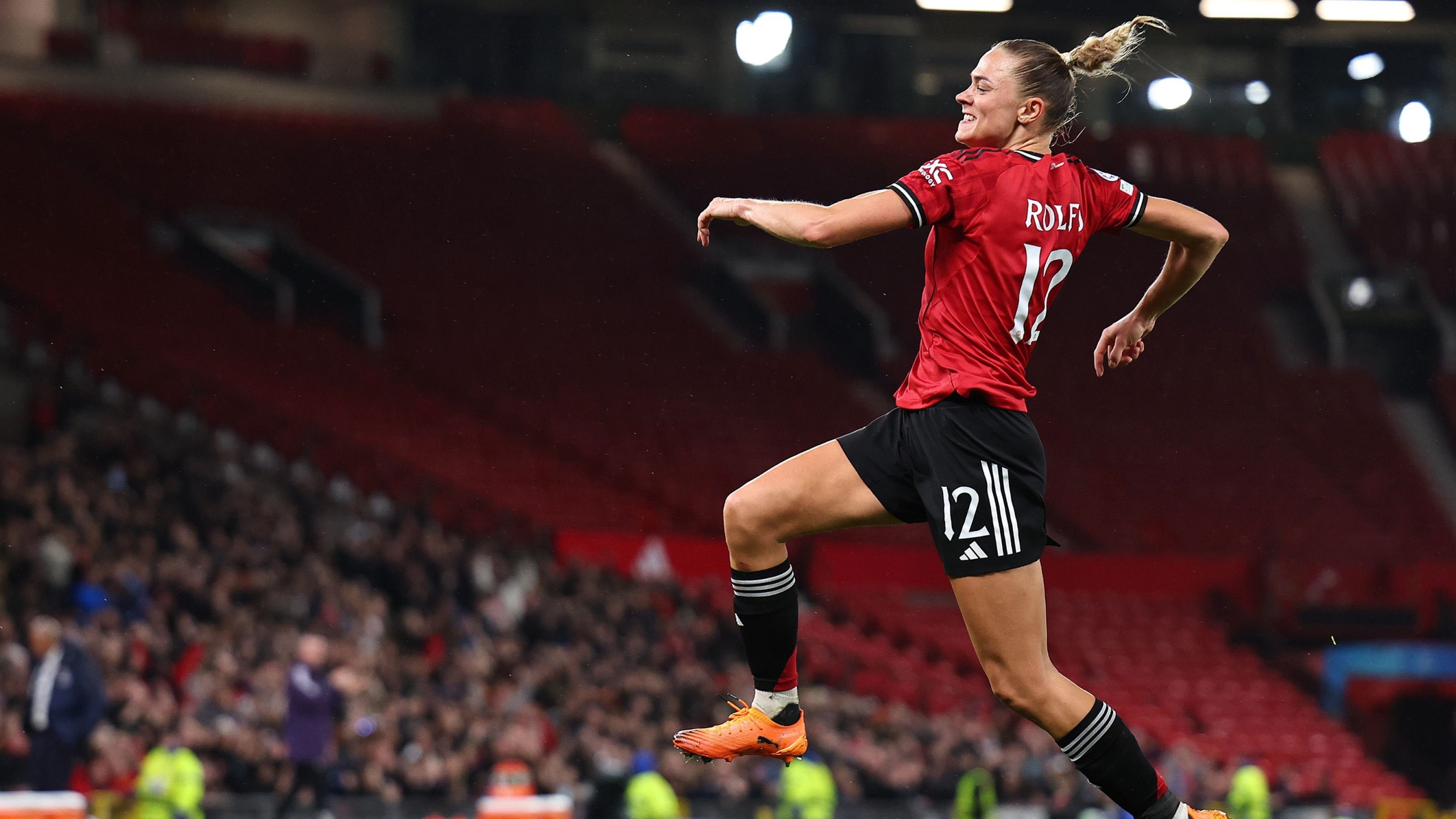 UEFA WCL Utförliga höjdpunkter: Man Utd - OL Lyonnes